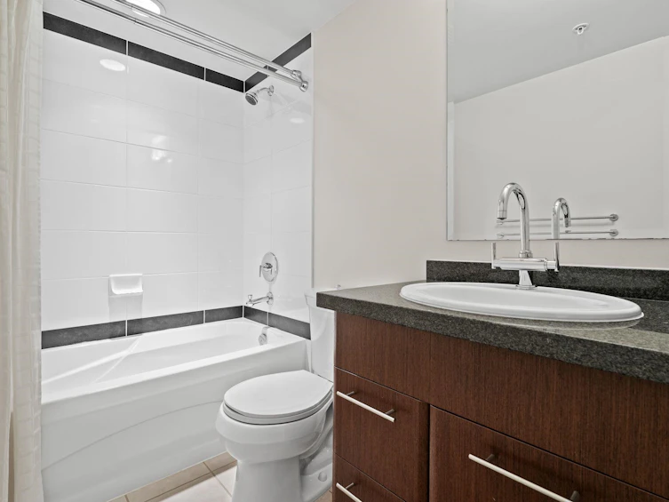 1648 W 7th Avenue, Vancouver, BC, V6J 1S5 - 23