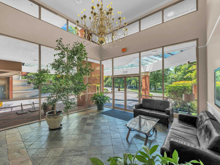 802-160 W Keith Road, North Vancouver, BC, V7M 3M2 - 31