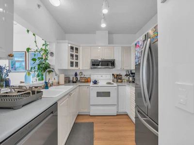 802-160 W Keith Road - 3
