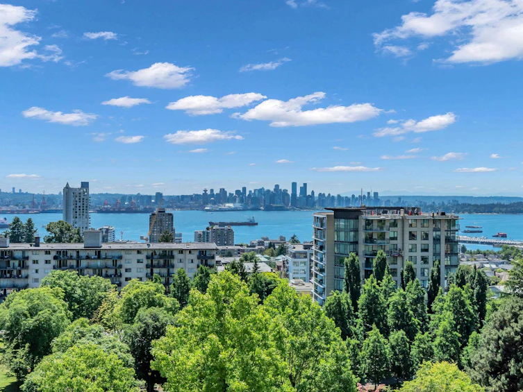 802-160 W Keith Road, North Vancouver, BC, V7M 3M2