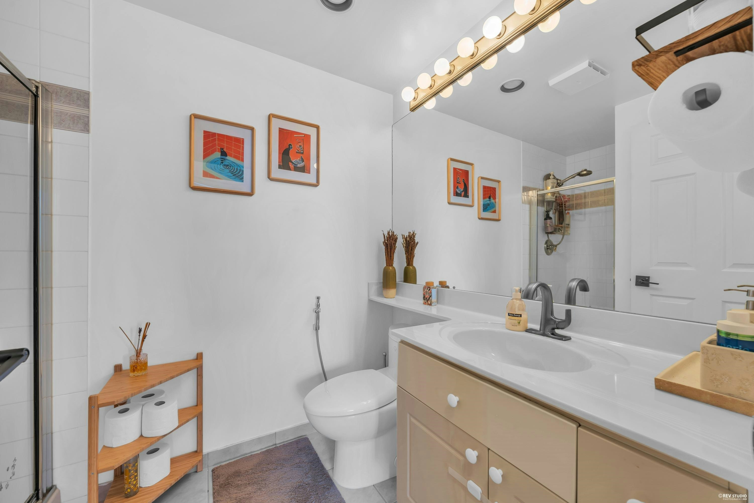 802-160 W Keith Road, North Vancouver, BC, V7M 3M2 - 25