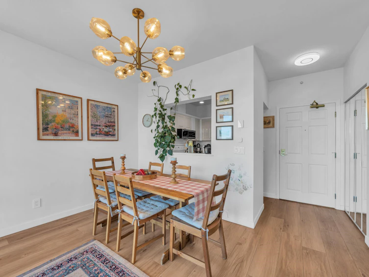 802-160 W Keith Road, North Vancouver, BC, V7M 3M2 - 10