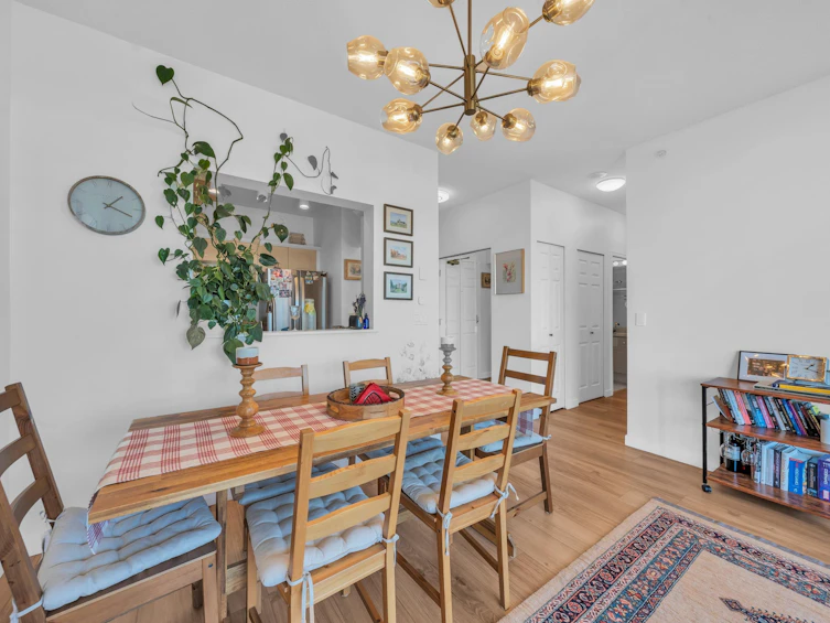 802-160 W Keith Road, North Vancouver, BC, V7M 3M2 - 11
