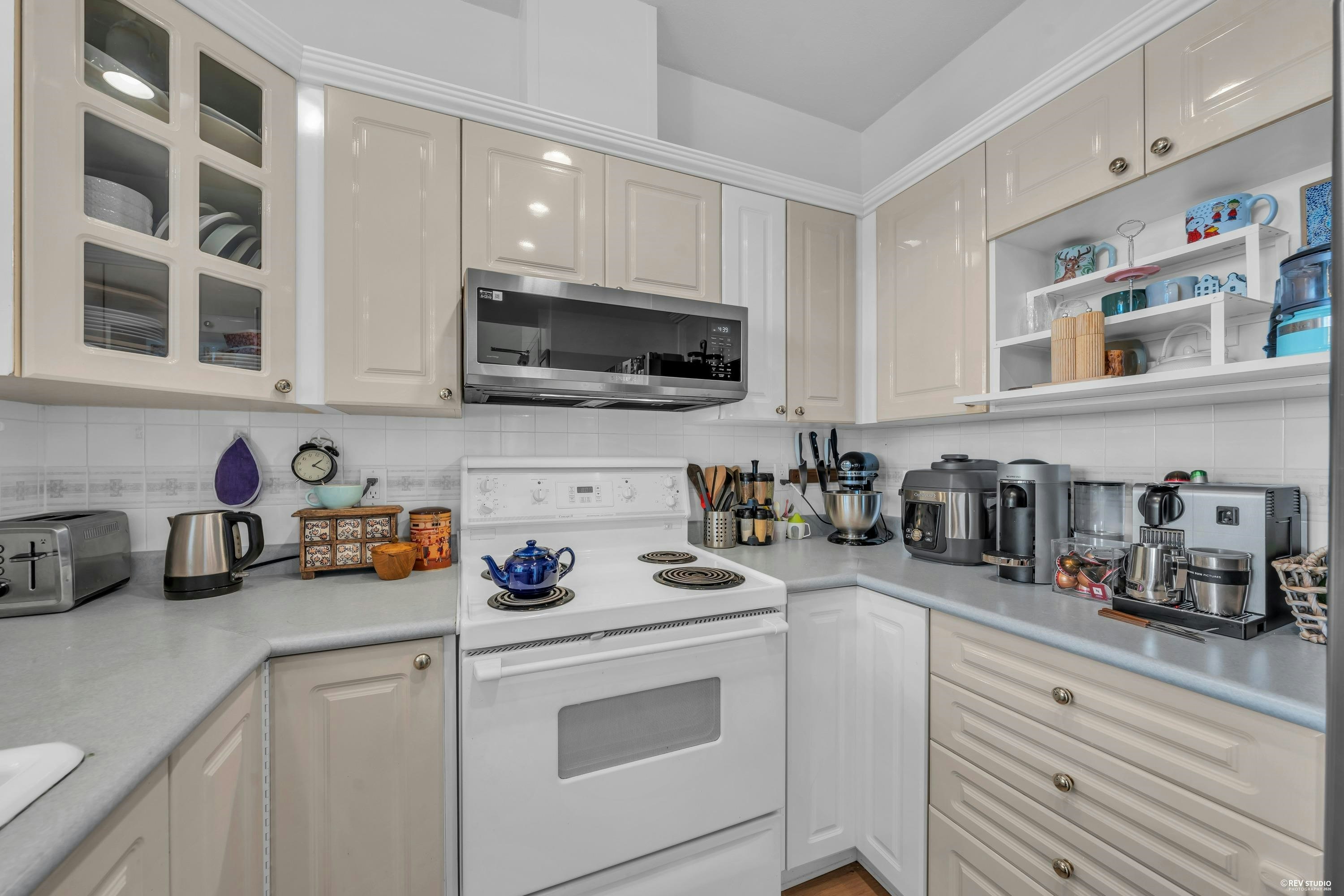 802-160 W Keith Road - 5