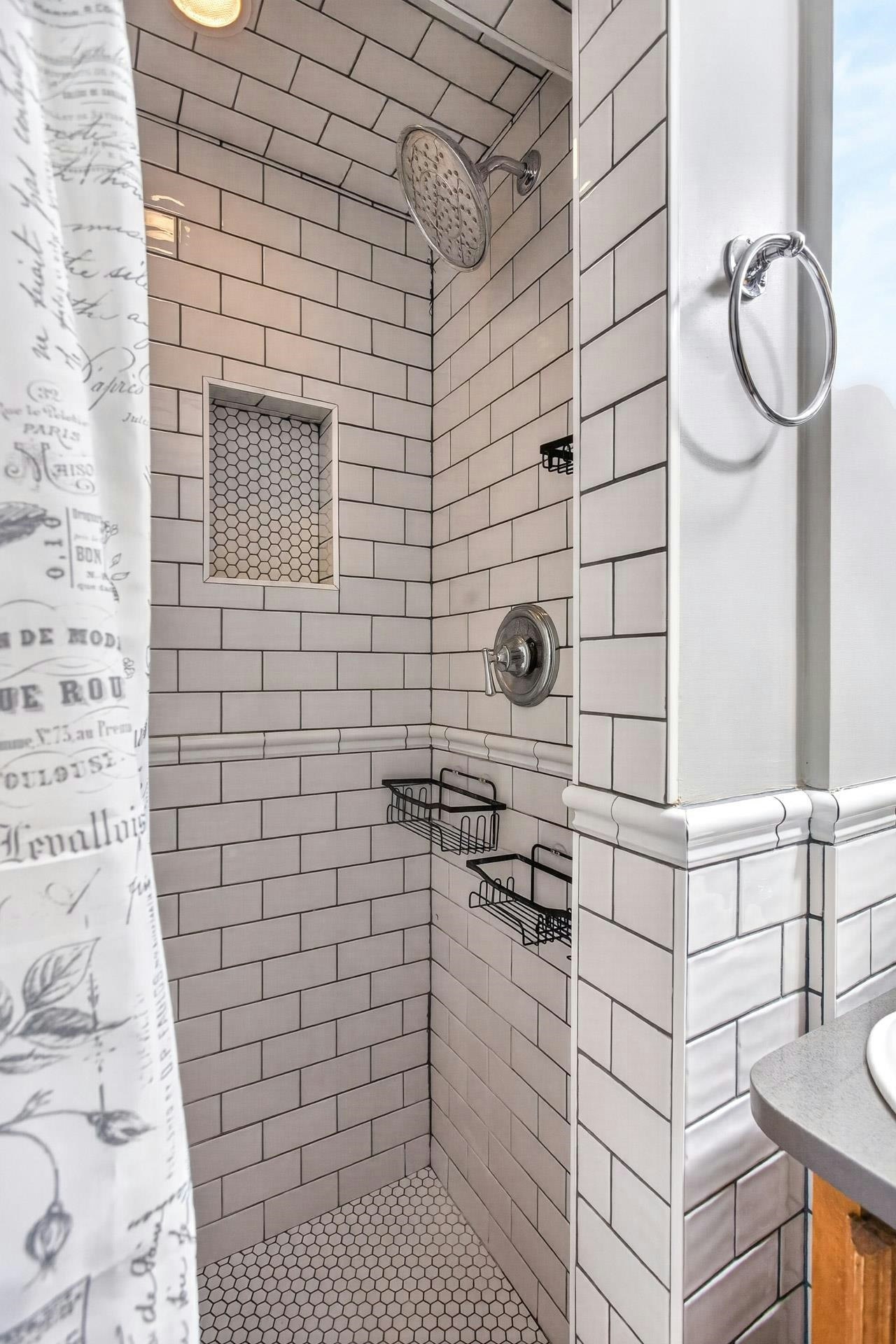 725 Fifth Street, New Westminster, BC, V3L 2Y2 - 34
