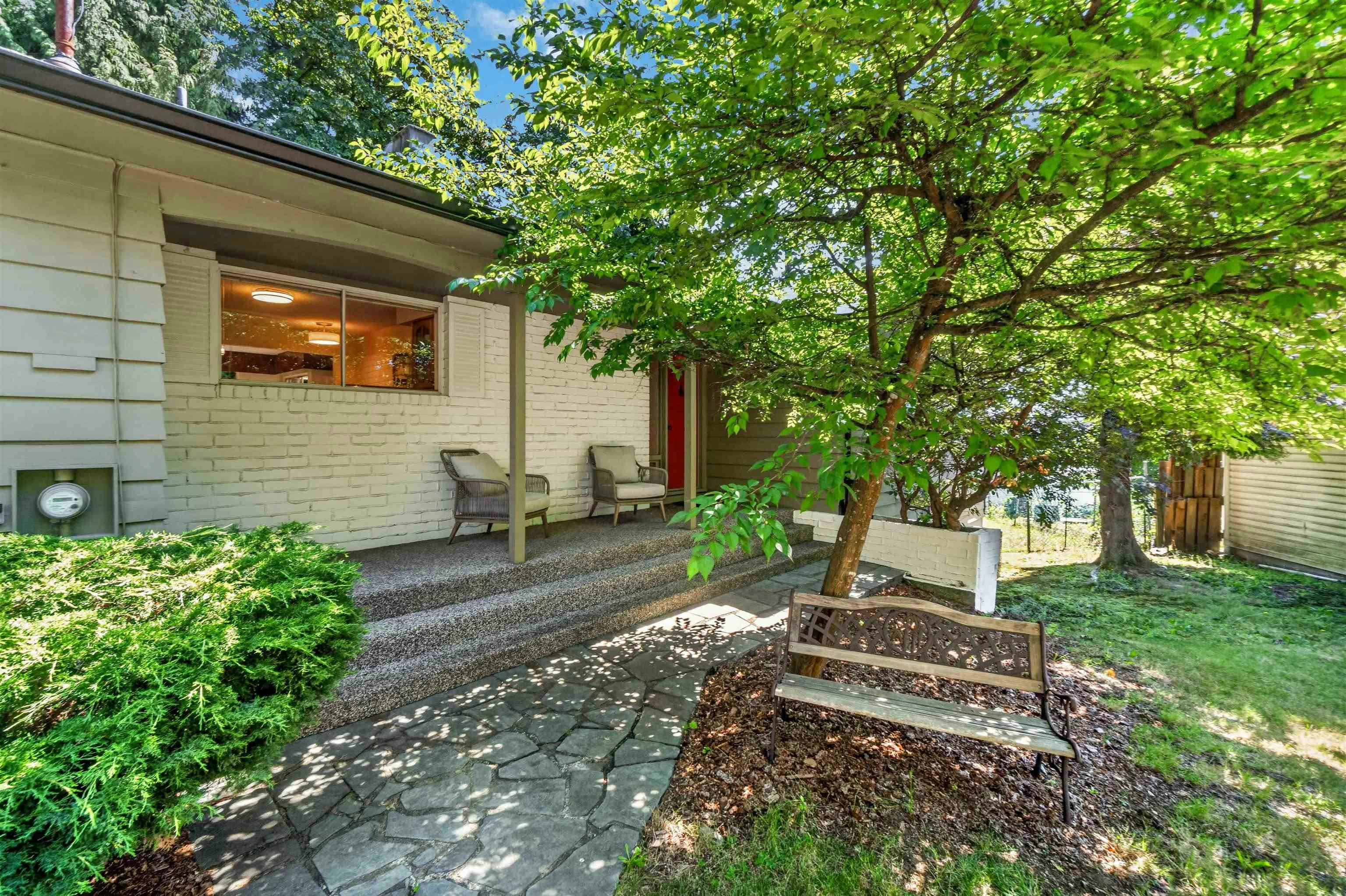 1168 Charland Avenue, Coquitlam, BC, V3K 3L1 - 3