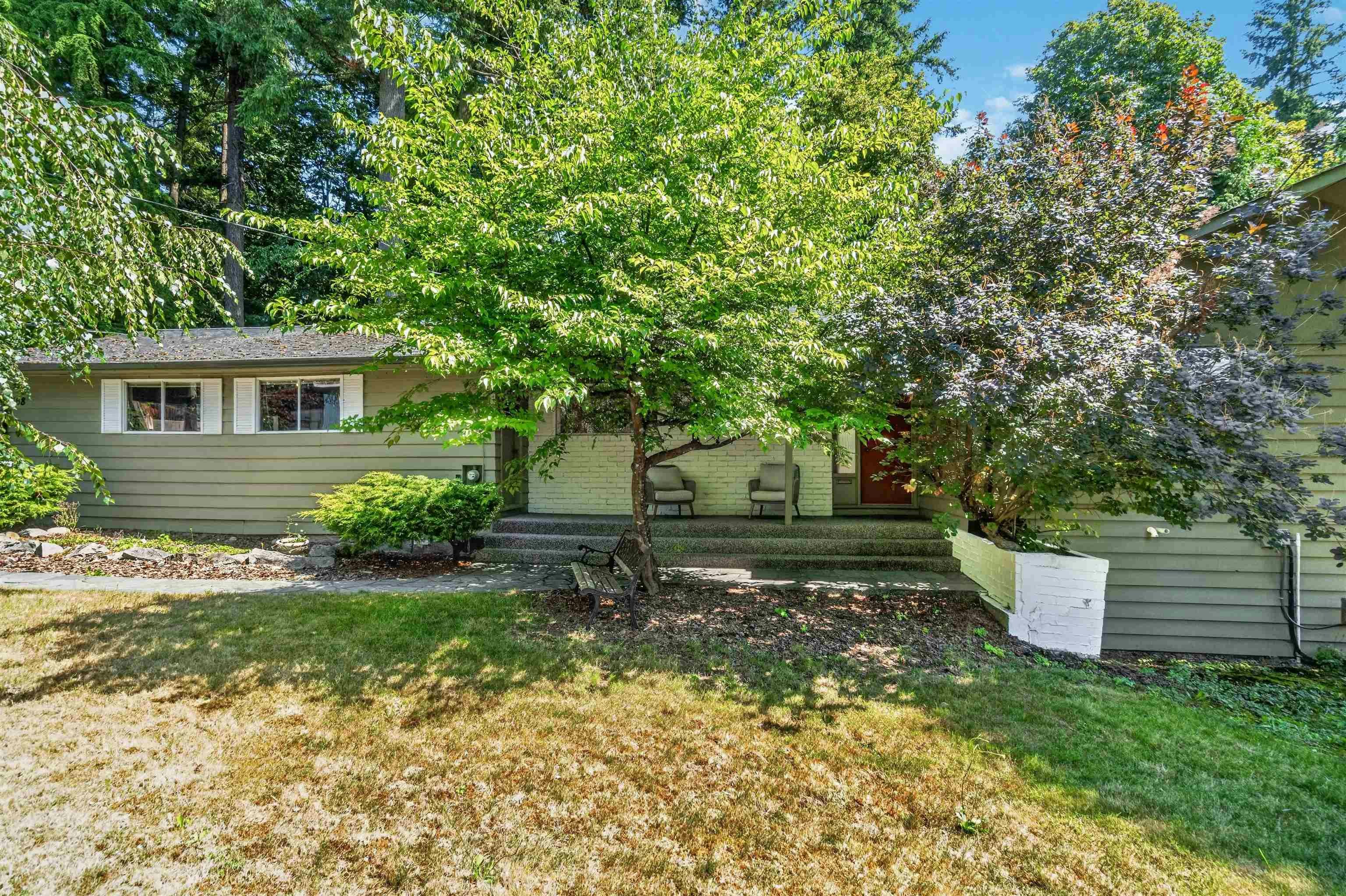 1168 Charland Avenue, Coquitlam, BC, V3K 3L1 - 2