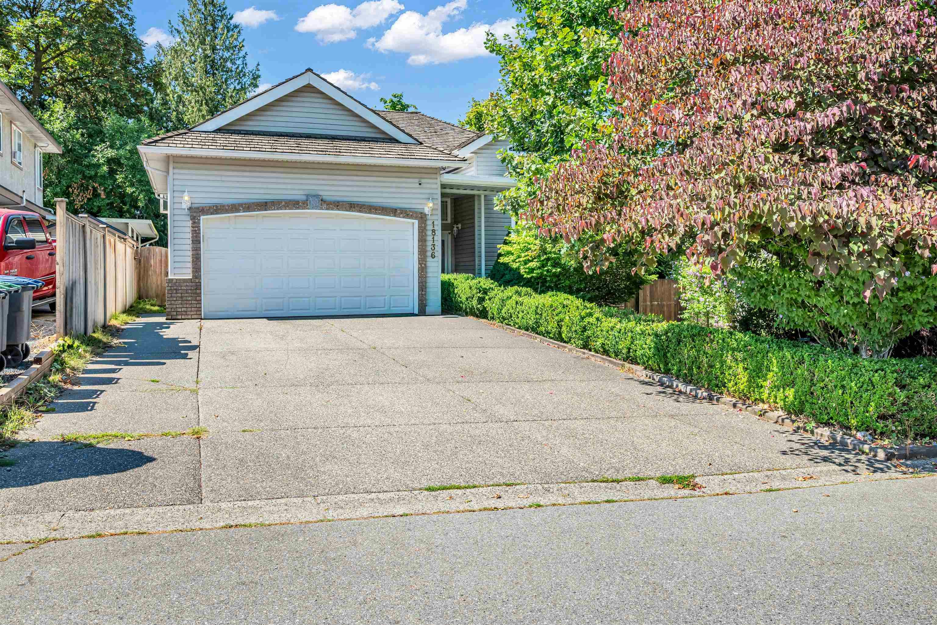18136 Claytonwood Crescent, Surrey, BC, V3S 7T5