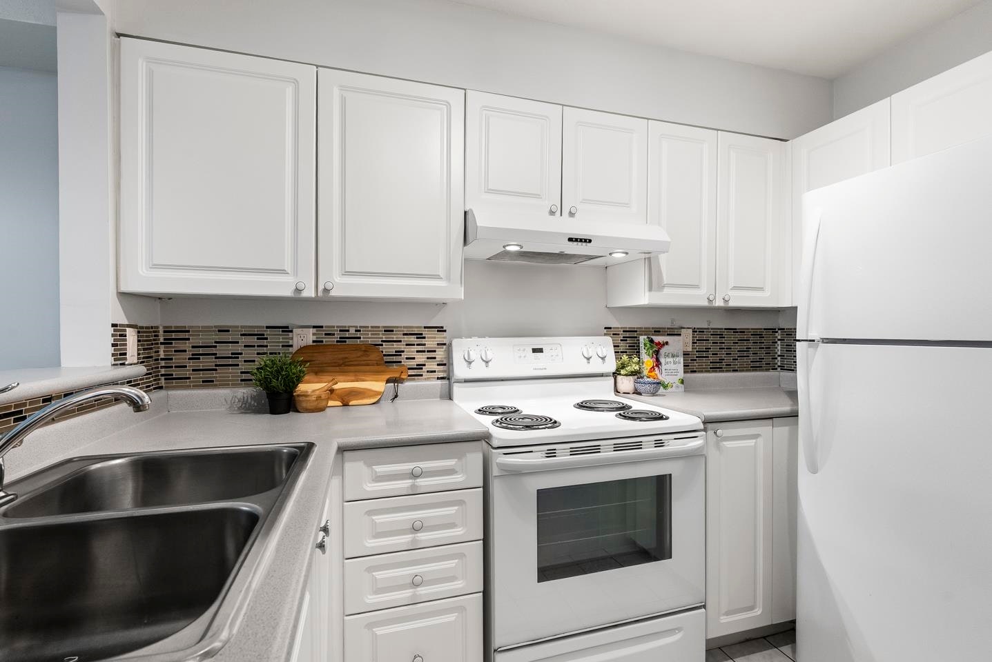 310-14377 103 Avenue, Surrey, BC, V3T 5V5 - 10