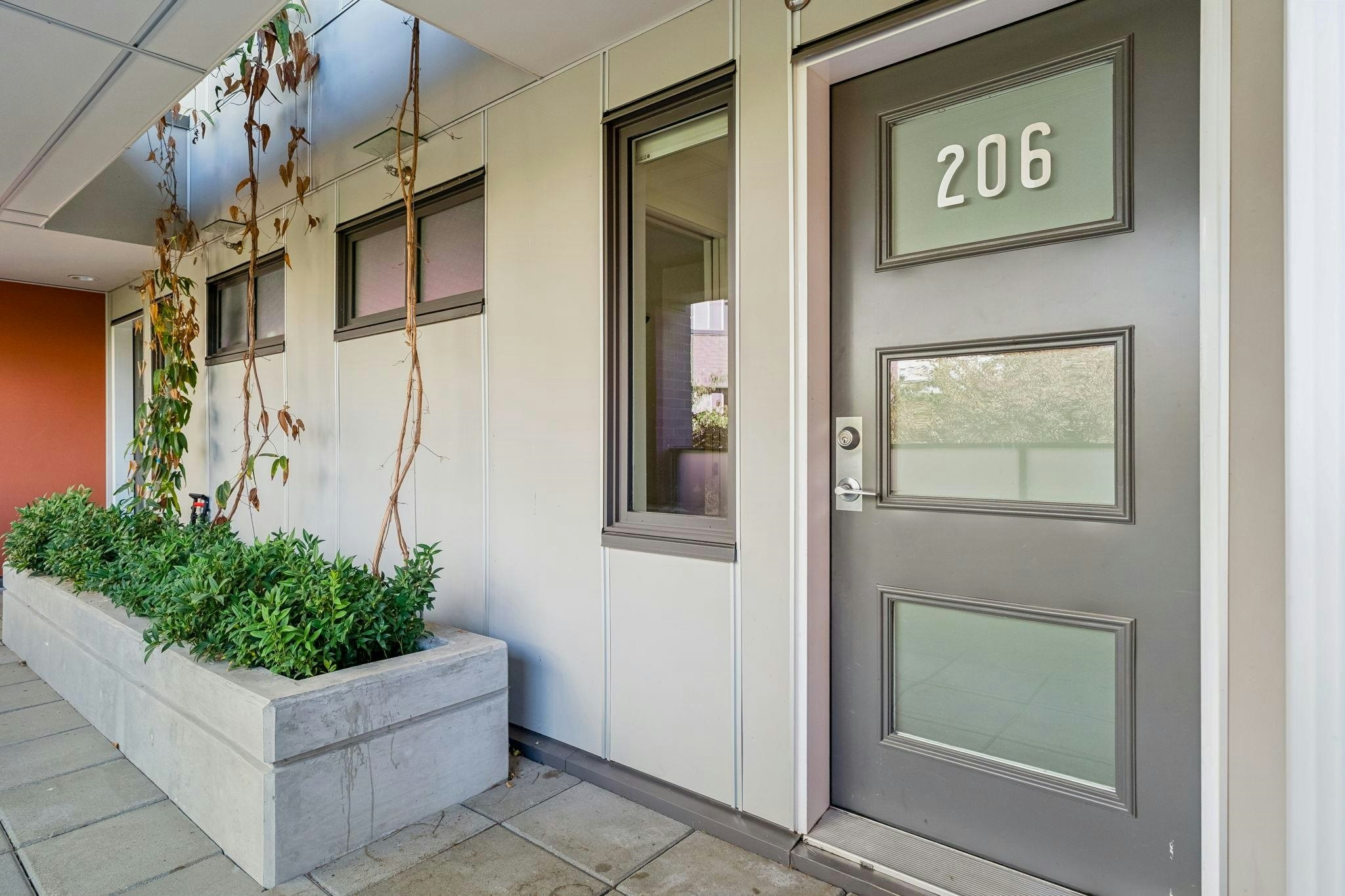206-3456 Commercial Street - 4