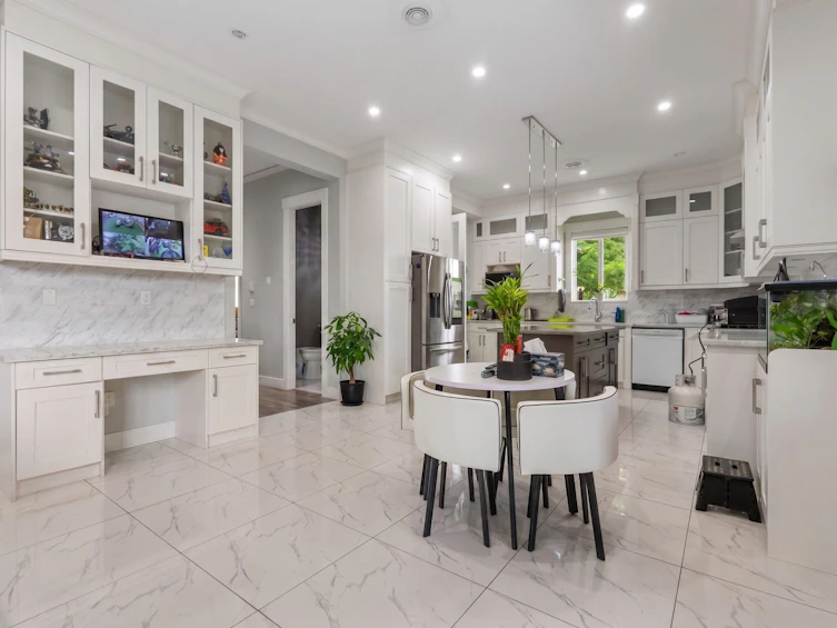 14017 110 Avenue, Surrey, BC, V3R 1Z3 - 10