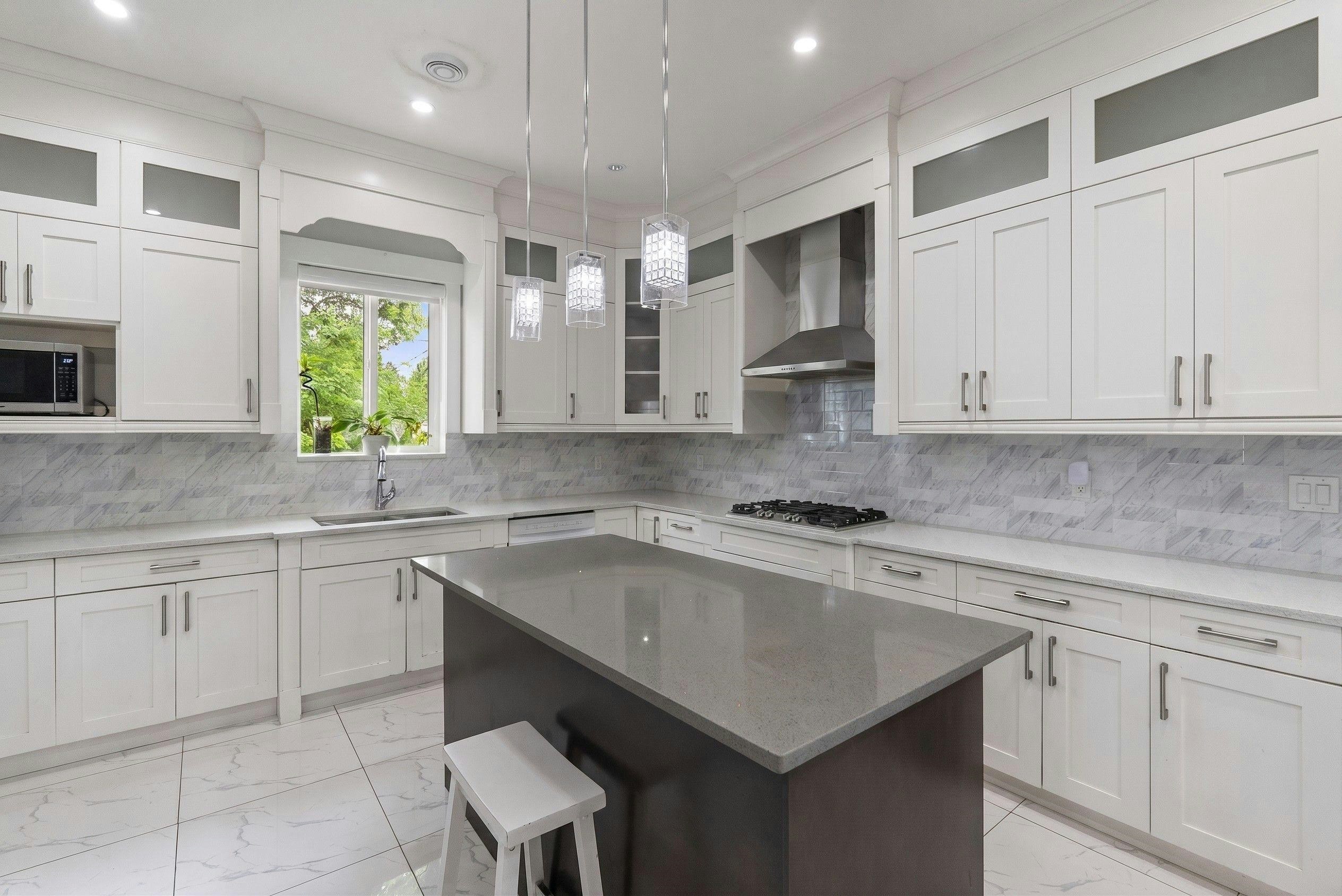 14017 110 Avenue, Surrey, BC, V3R 1Z3 - 8