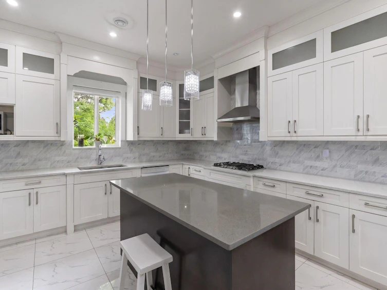 14017 110 Avenue, Surrey, BC, V3R 1Z3 - 8