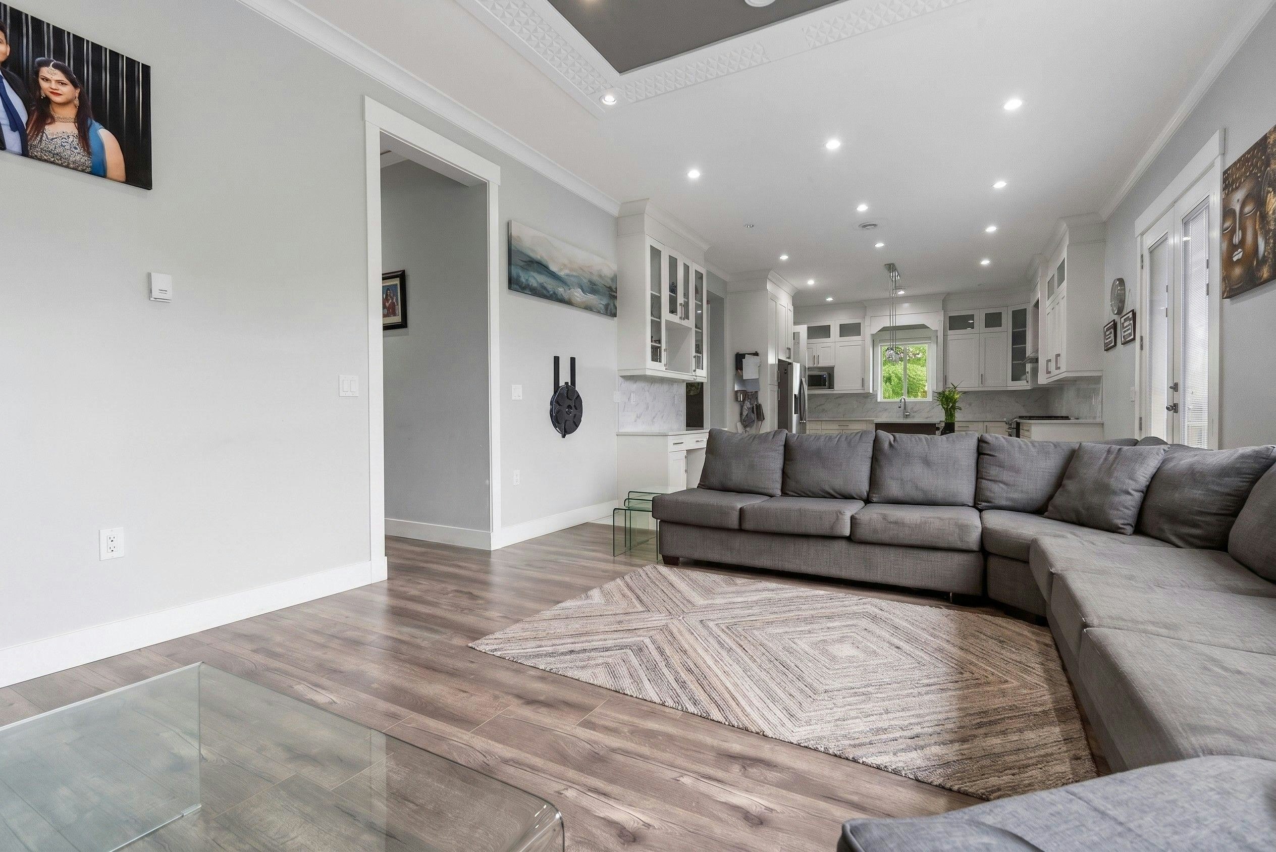 14017 110 Avenue, Surrey, BC, V3R 1Z3 - 12