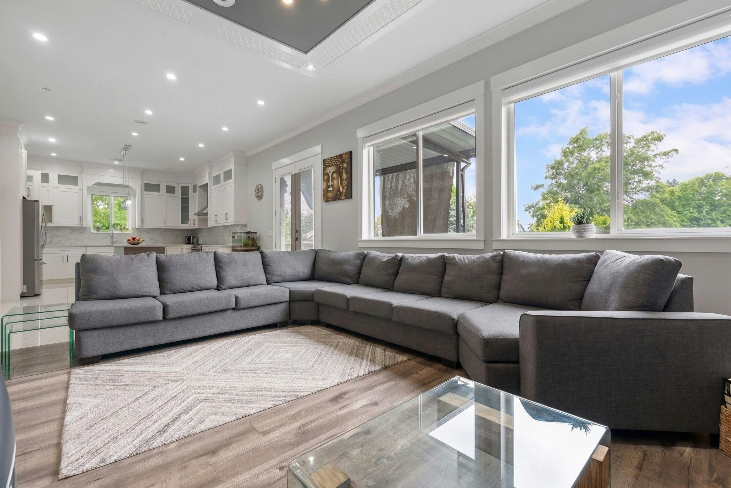 14017 110 Avenue, Surrey, BC, V3R 1Z3 - 13