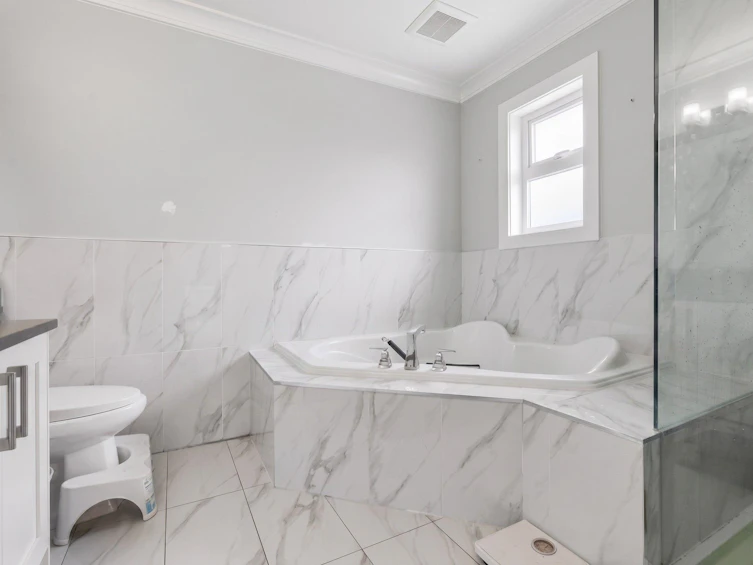 14017 110 Avenue, Surrey, BC, V3R 1Z3 - 26