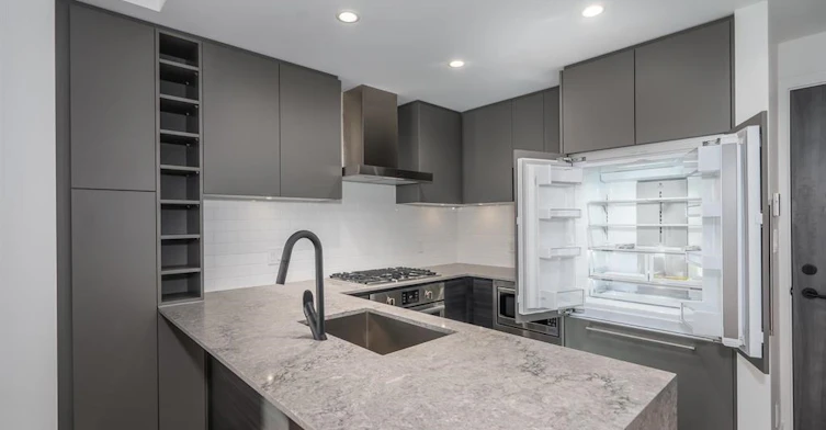 423-3131 Murray Street, Port Moody, BC, V3H 1X1 - 4