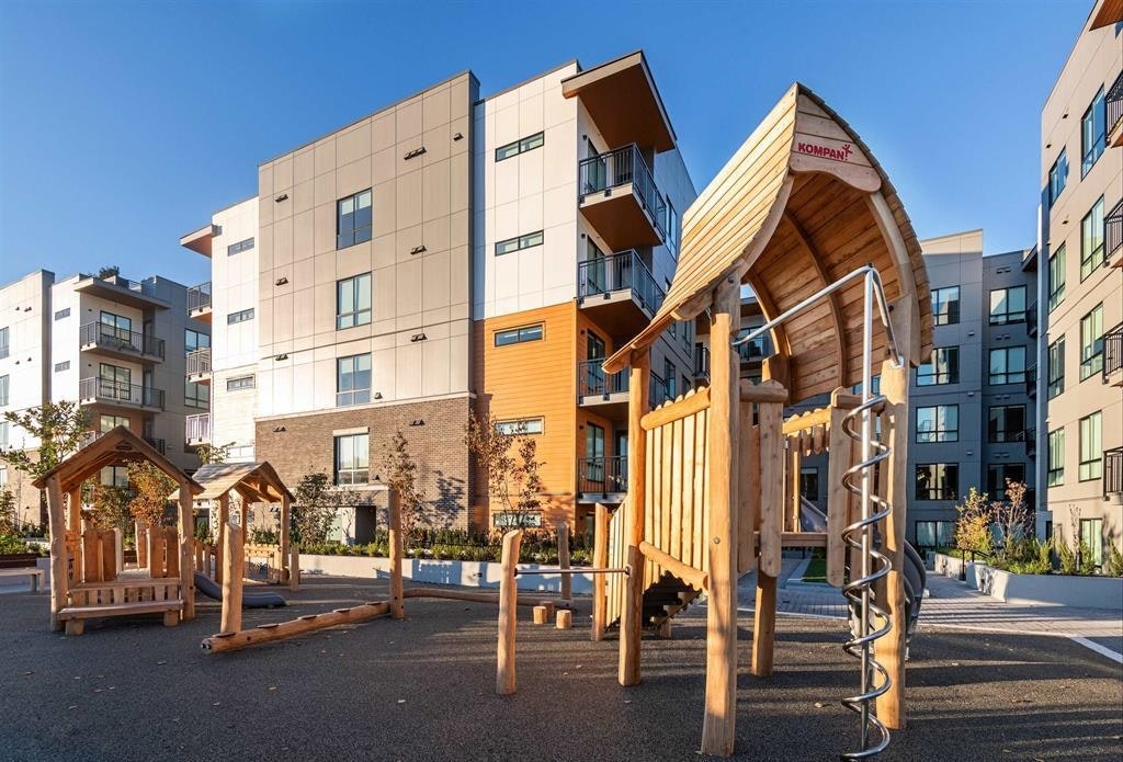 423-3131 Murray Street, Port Moody, BC, V3H 1X1 - 13