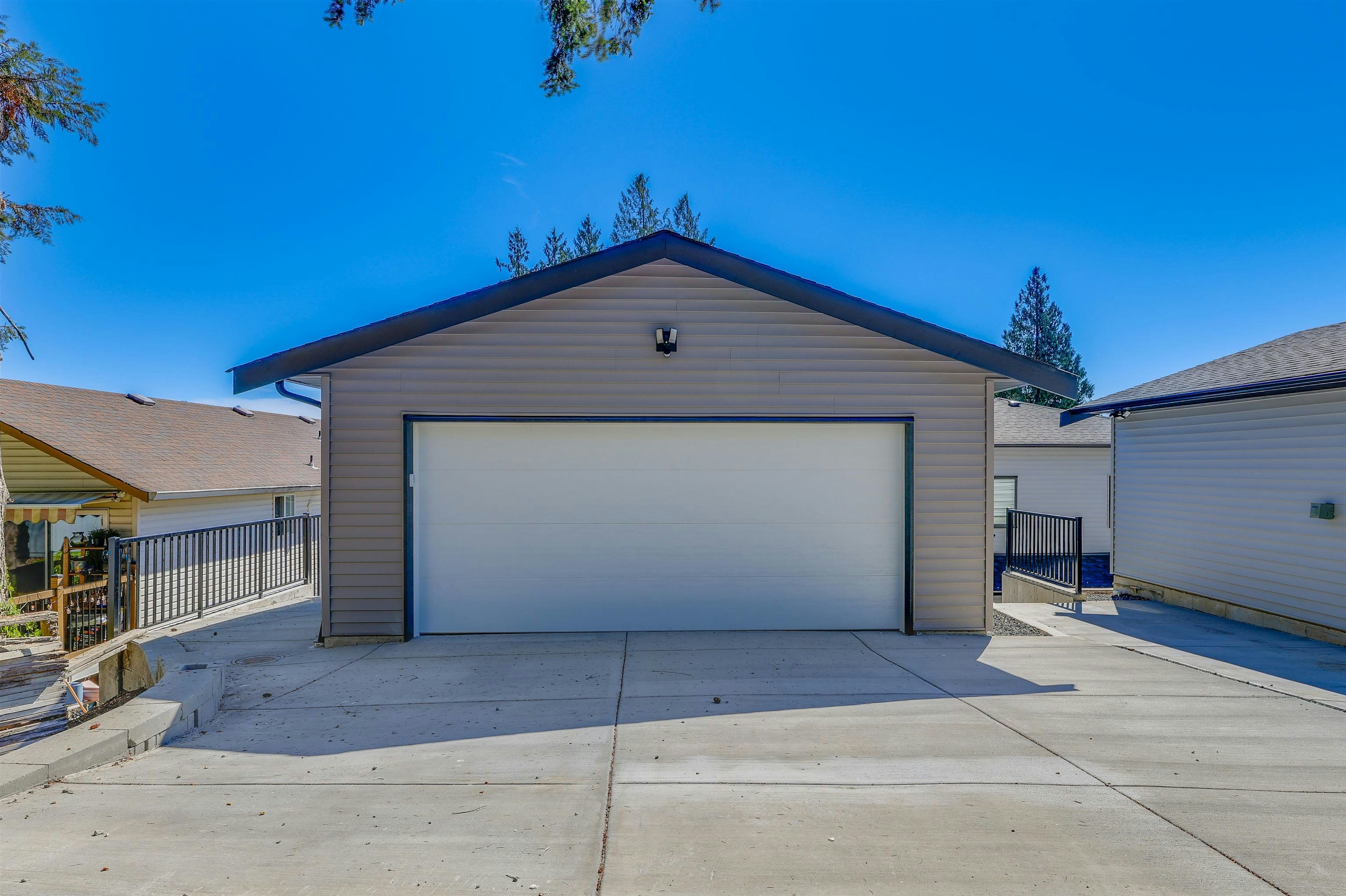 1630 Pitt River Road, Port Coquitlam, BC, V3C 1P4 - 32