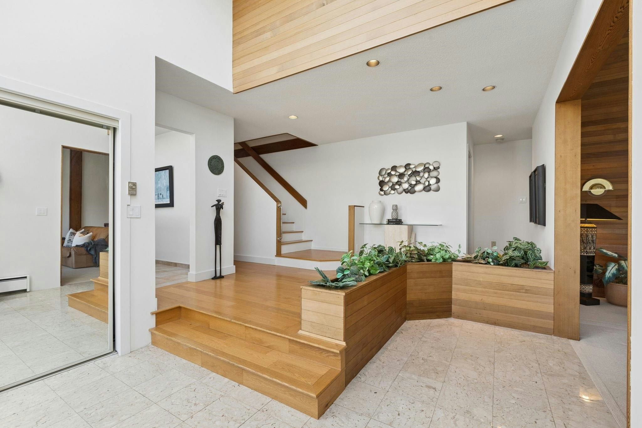 8570 Ansell Place, West Vancouver, BC, V7W 2W3 - 7