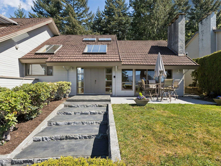 8570 Ansell Place, West Vancouver, BC, V7W 2W3 - 5