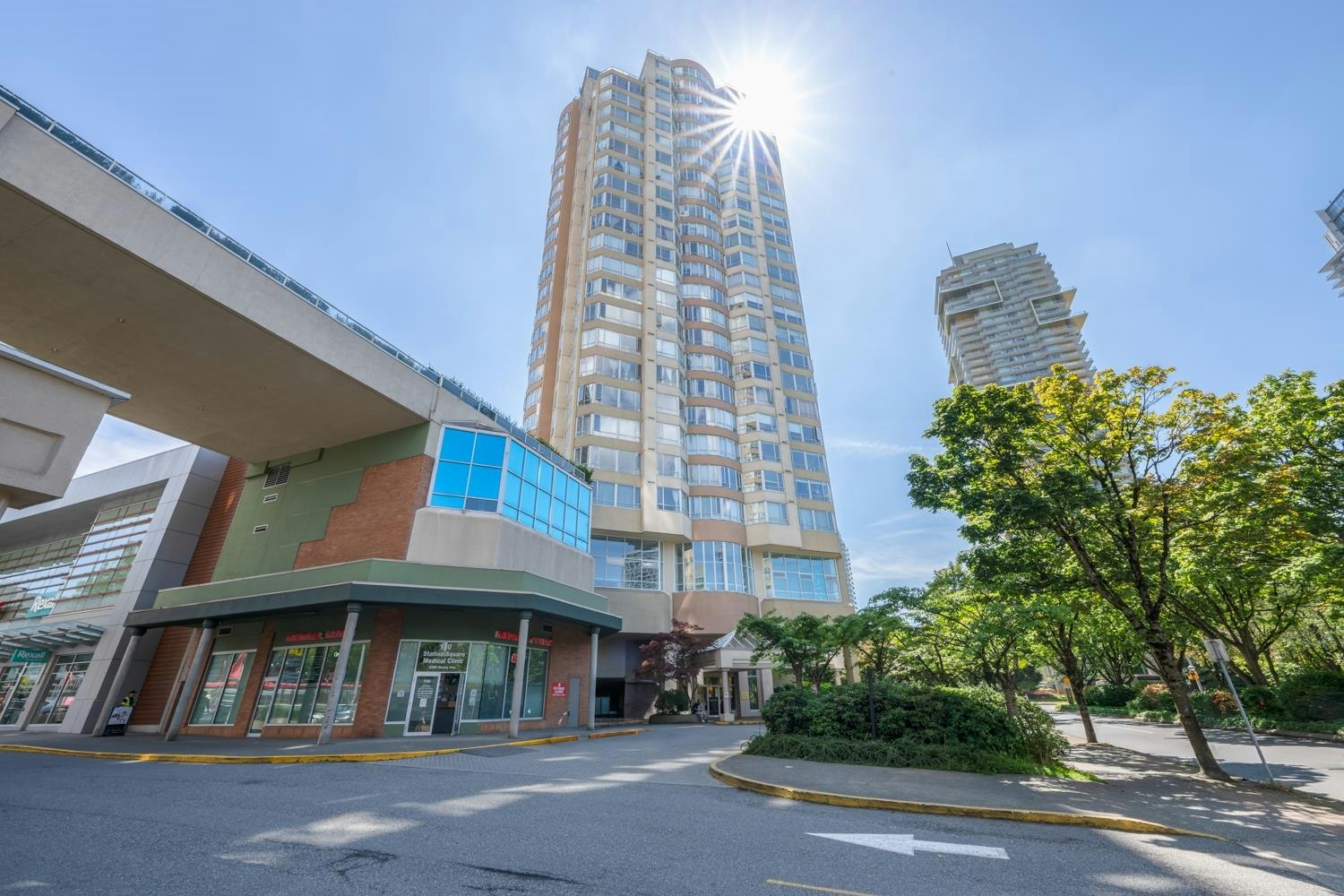 2203-6240 Mckay Avenue, Burnaby, BC, V5H 4L8