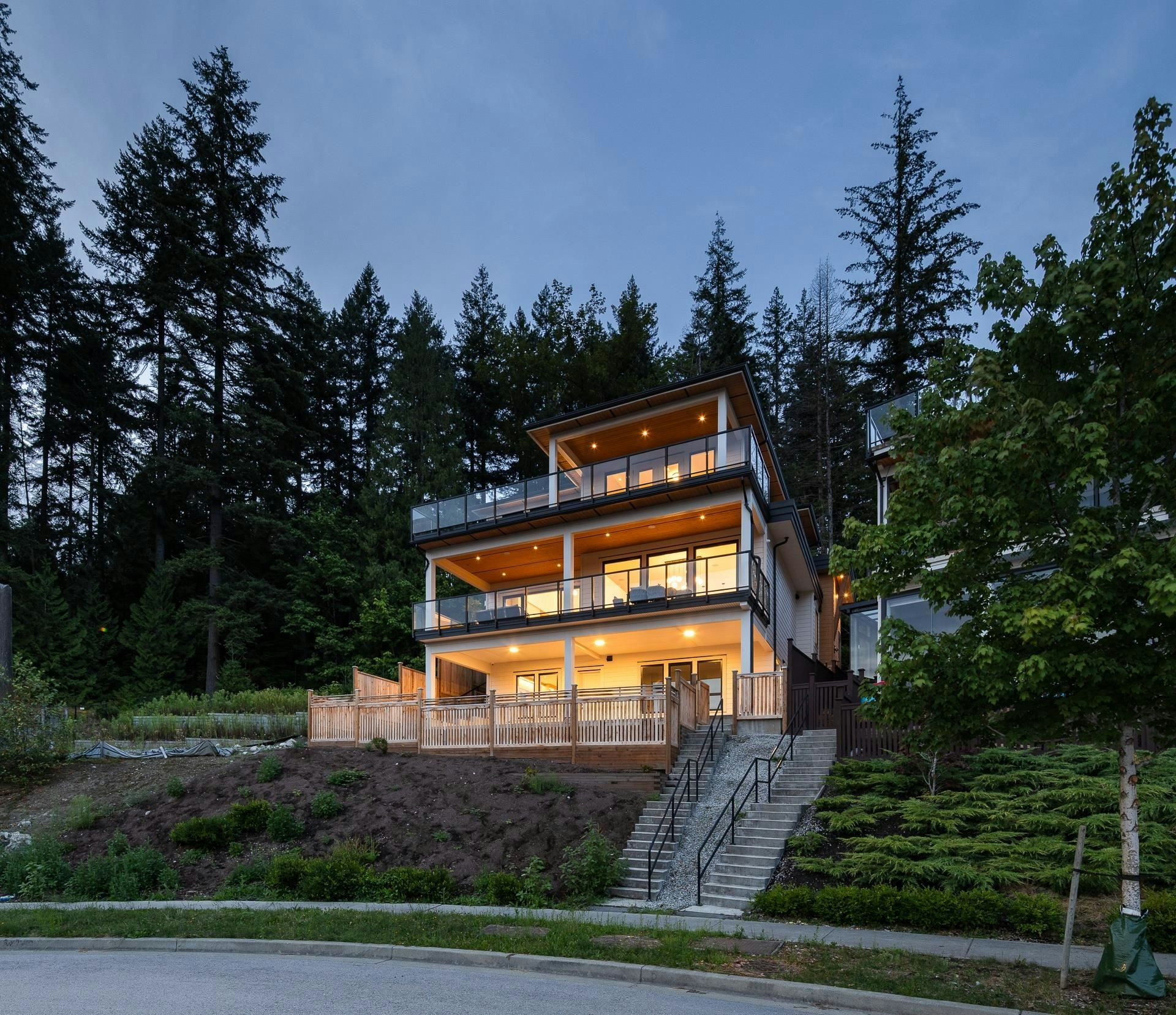 1484 Copper Beech Place, Coquitlam, BC, V3E 0C4 - 39