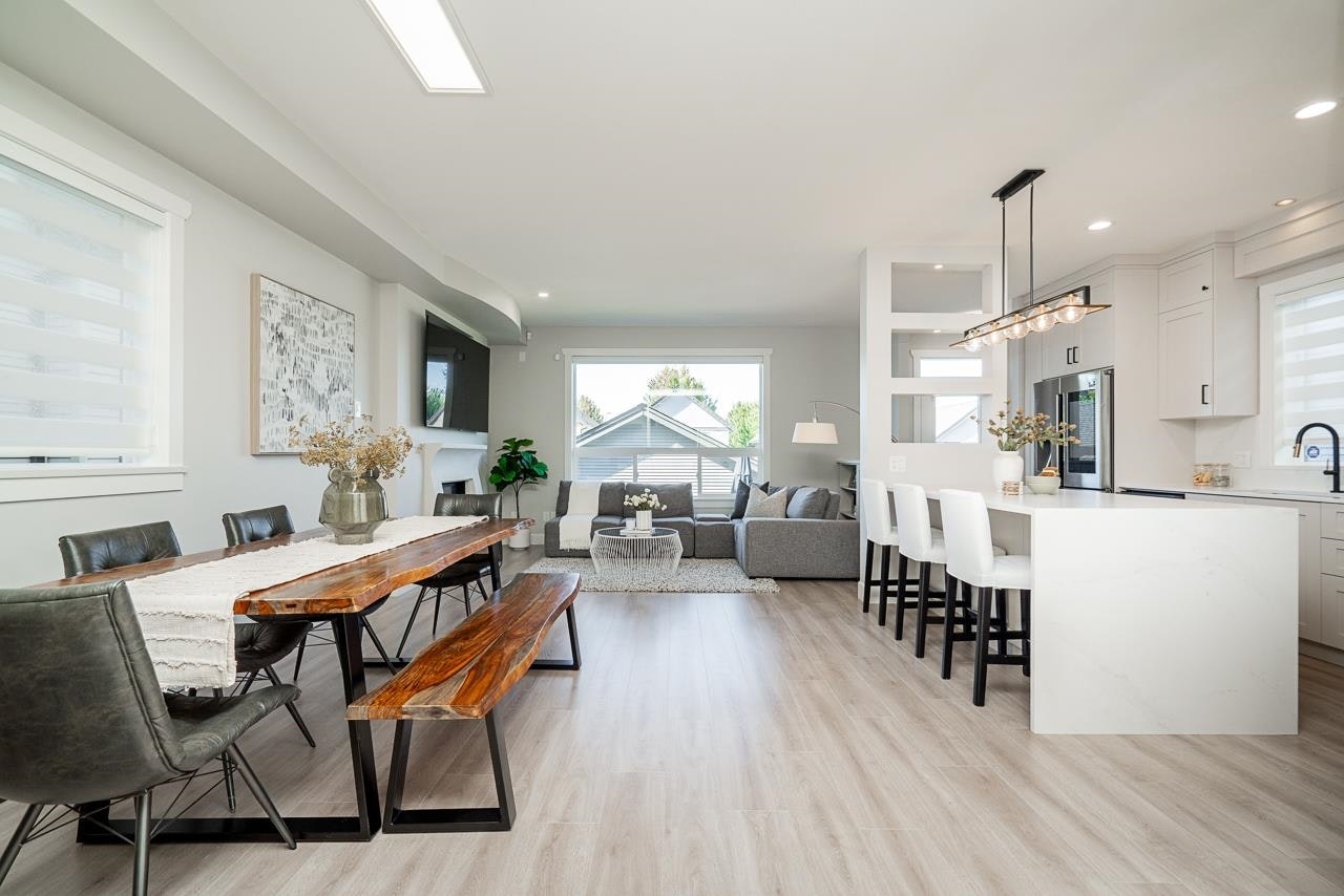 21149 79a Avenue, Langley, BC, V2Y 0H3
