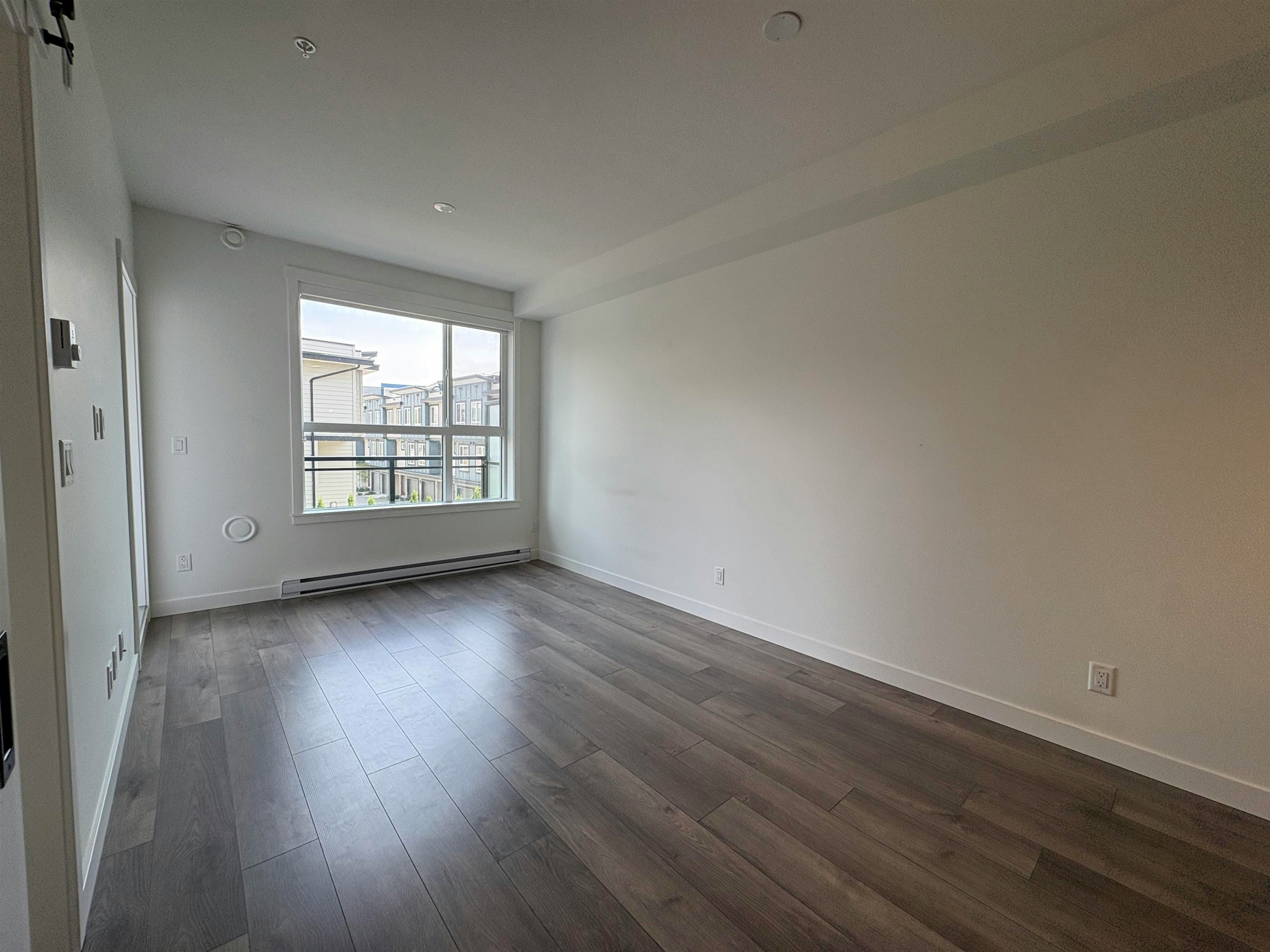 203-5504 Brydon Crescent, Langley, BC, V3A 0R3 - 3