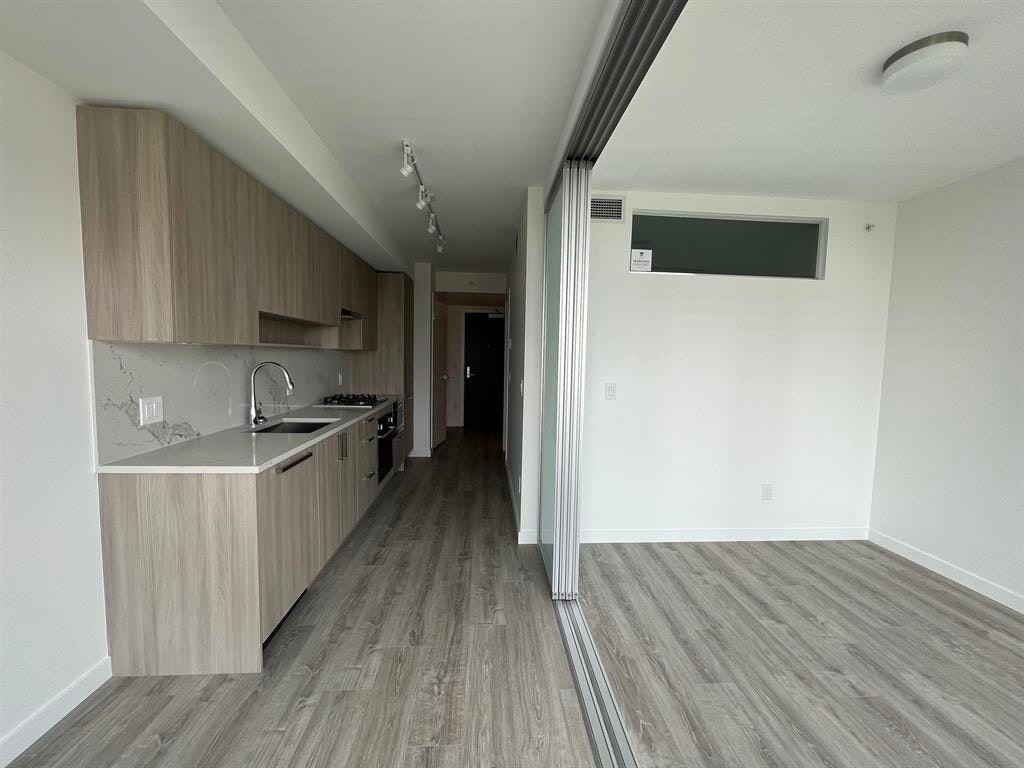 707-13350 Central Avenue, Surrey, BC, V3T 0S1 - 6