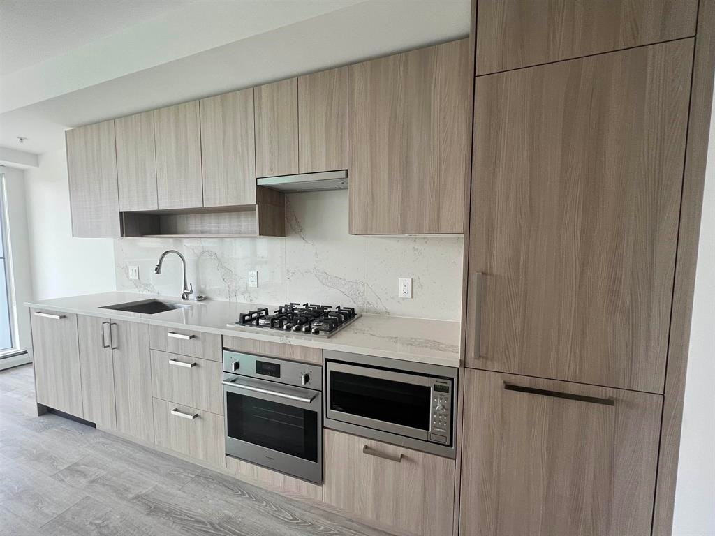 707-13350 Central Avenue, Surrey, BC, V3T 0S1 - 4