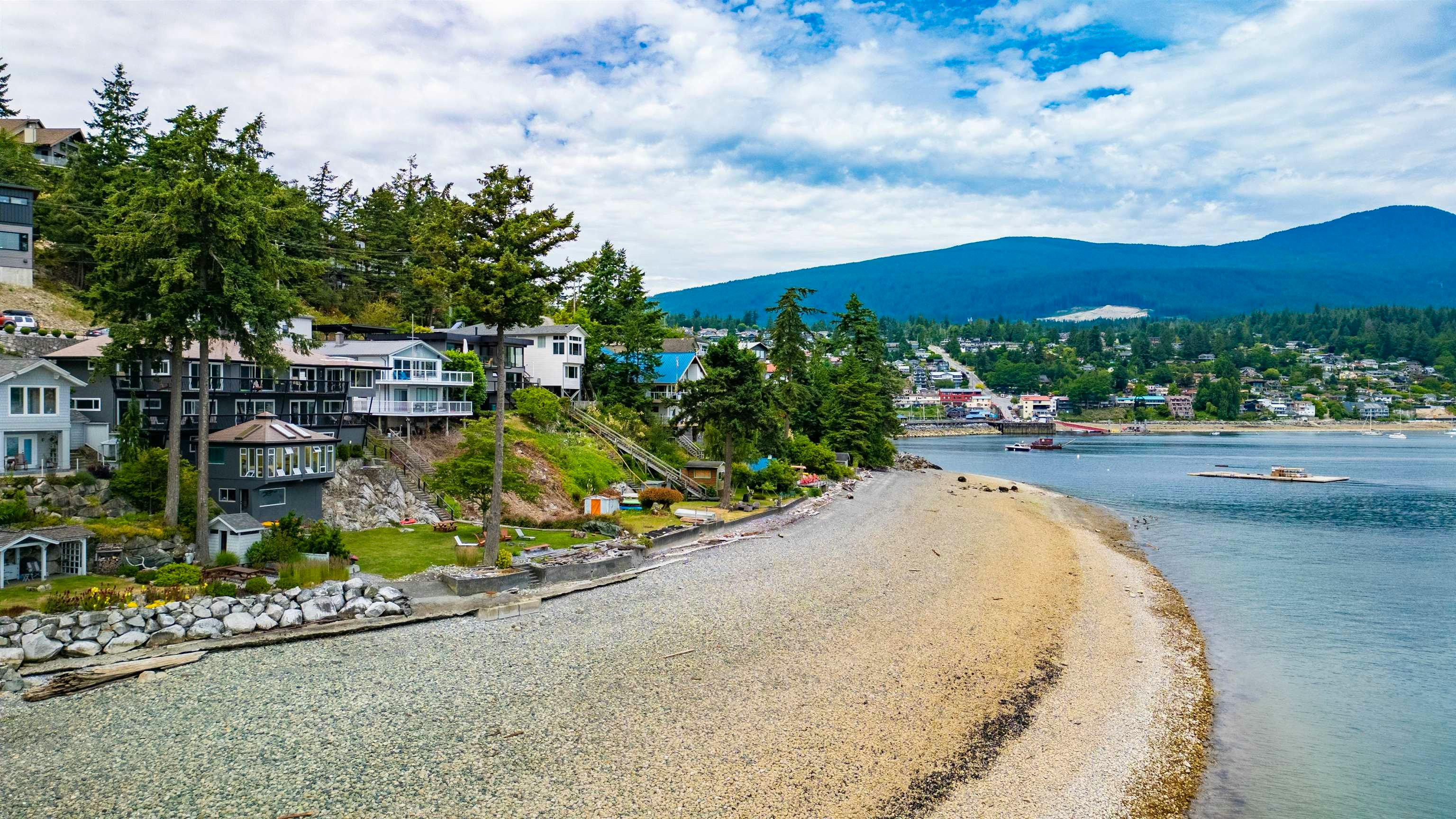 354 Avalon Drive, Gibsons, BC, V0N 1V8 - 9