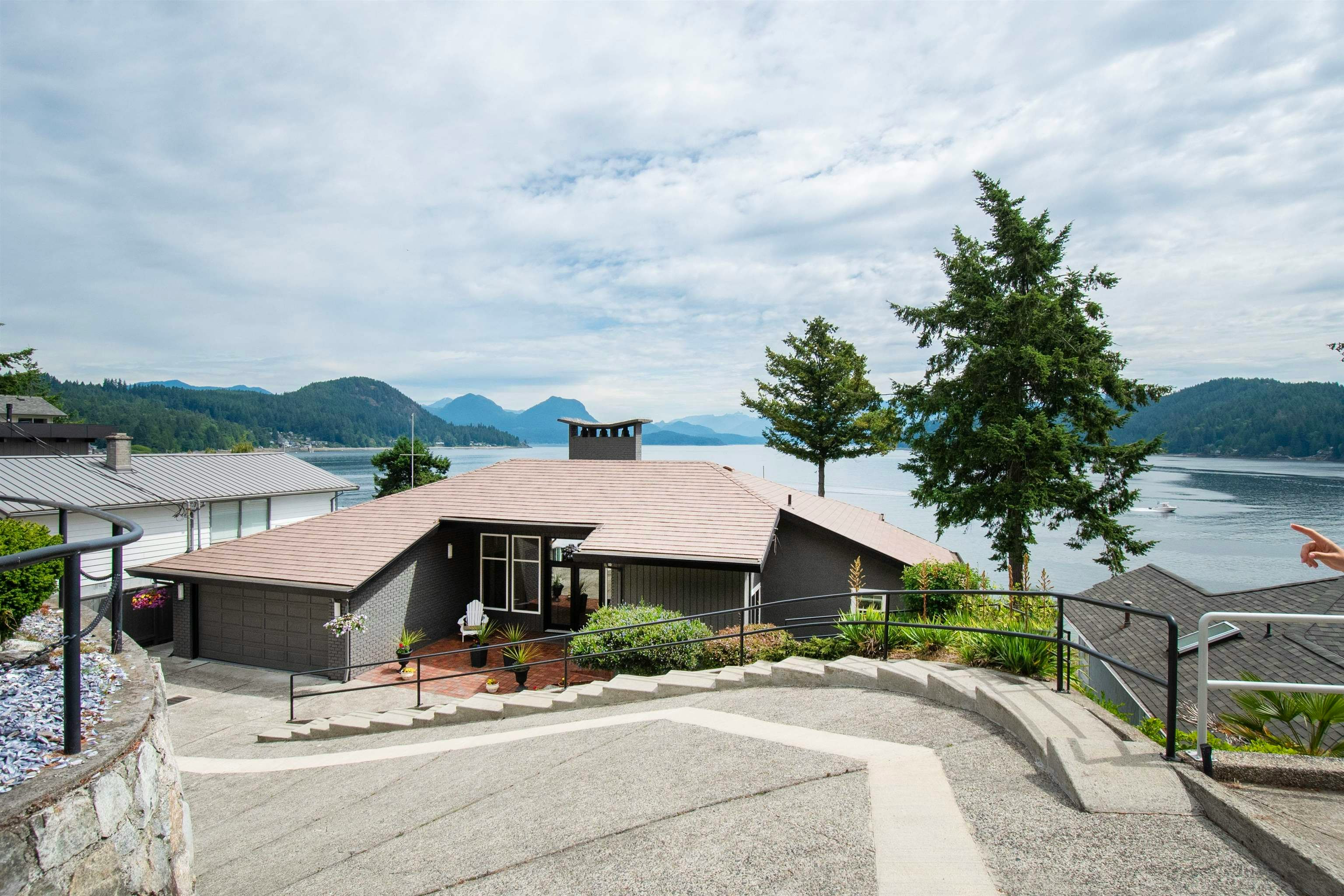 354 Avalon Drive, Gibsons, BC, V0N 1V8 - 10
