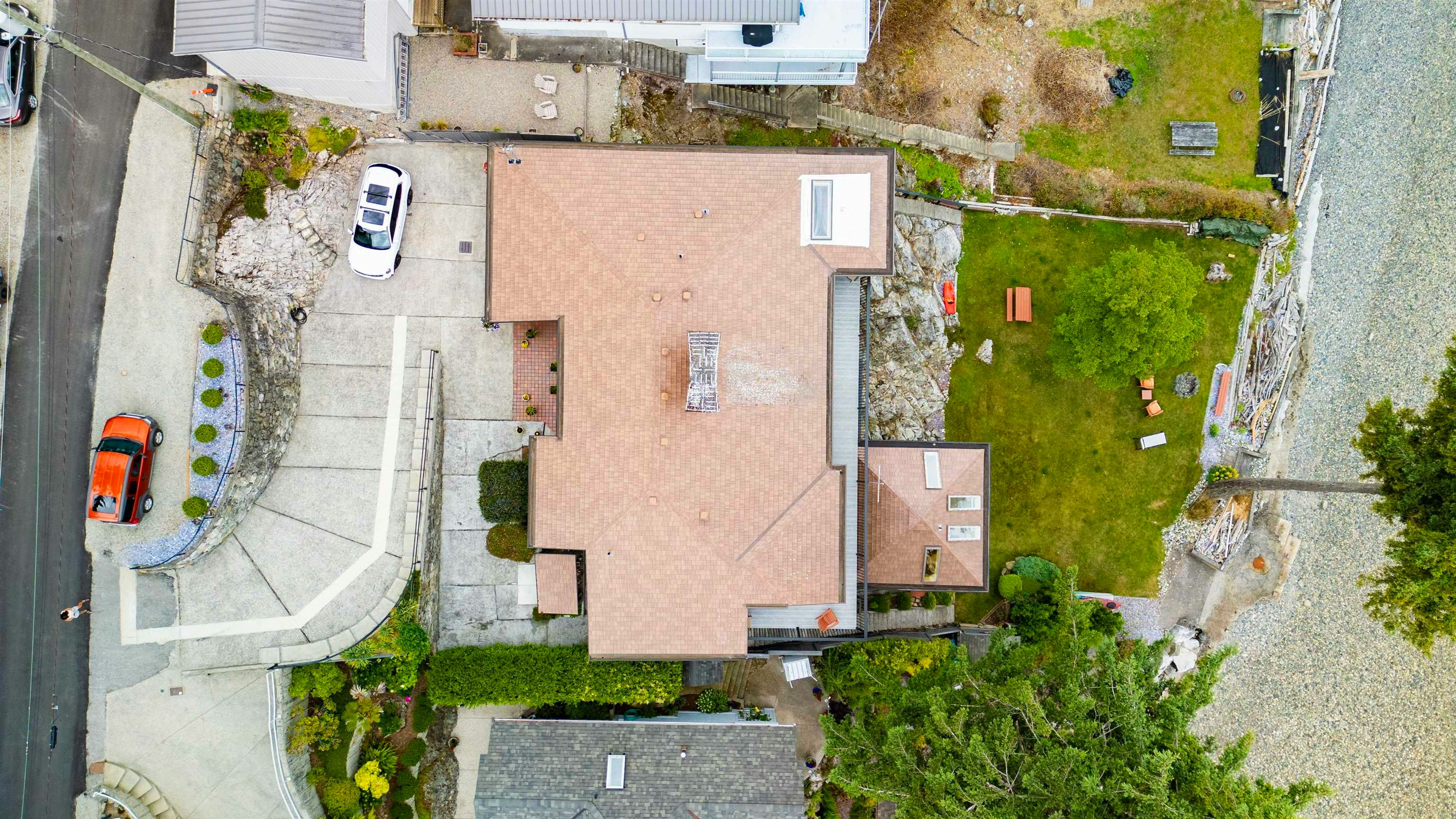 354 Avalon Drive, Gibsons, BC, V0N 1V8 - 5