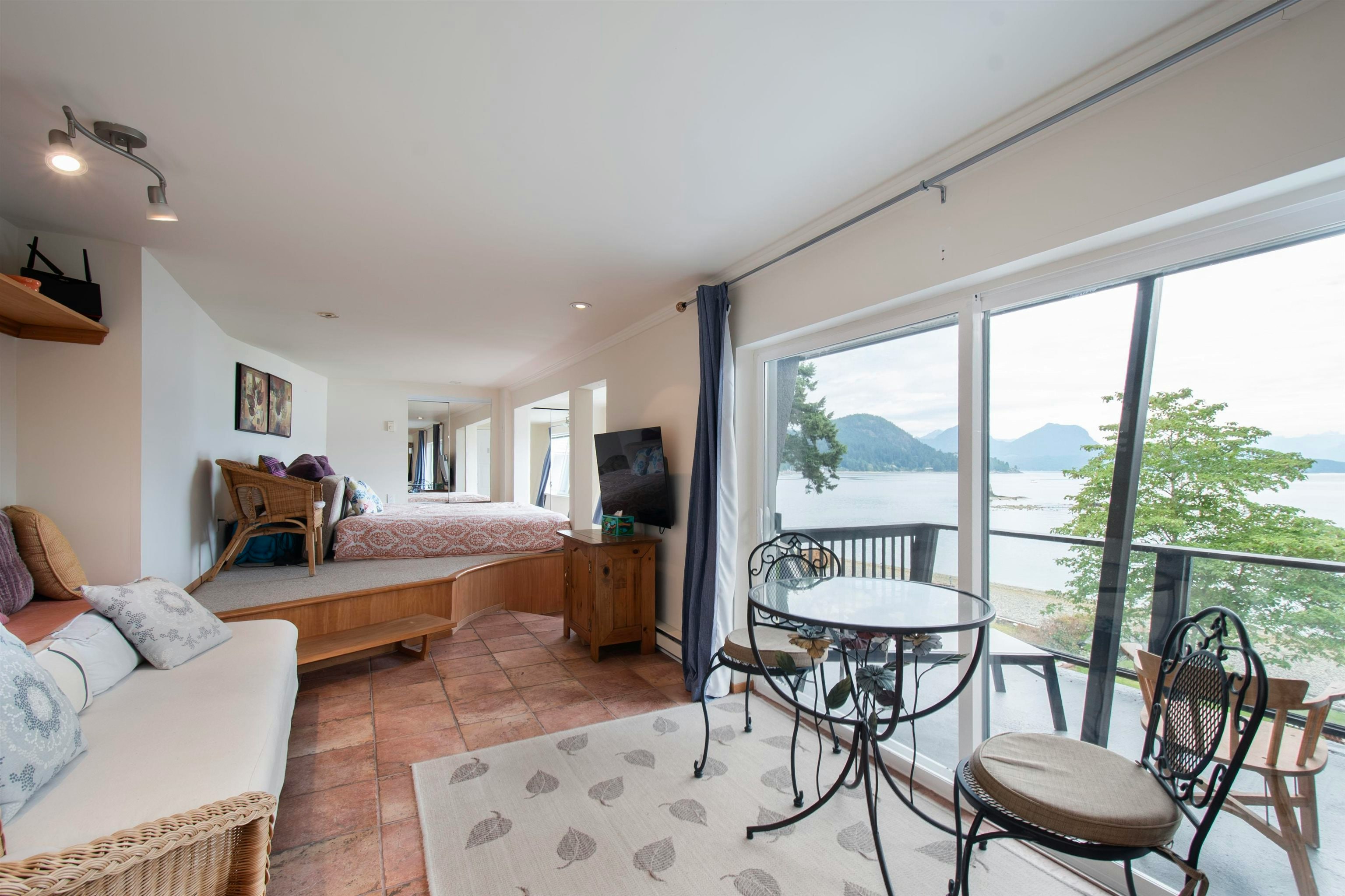 354 Avalon Drive, Gibsons, BC, V0N 1V8 - 34