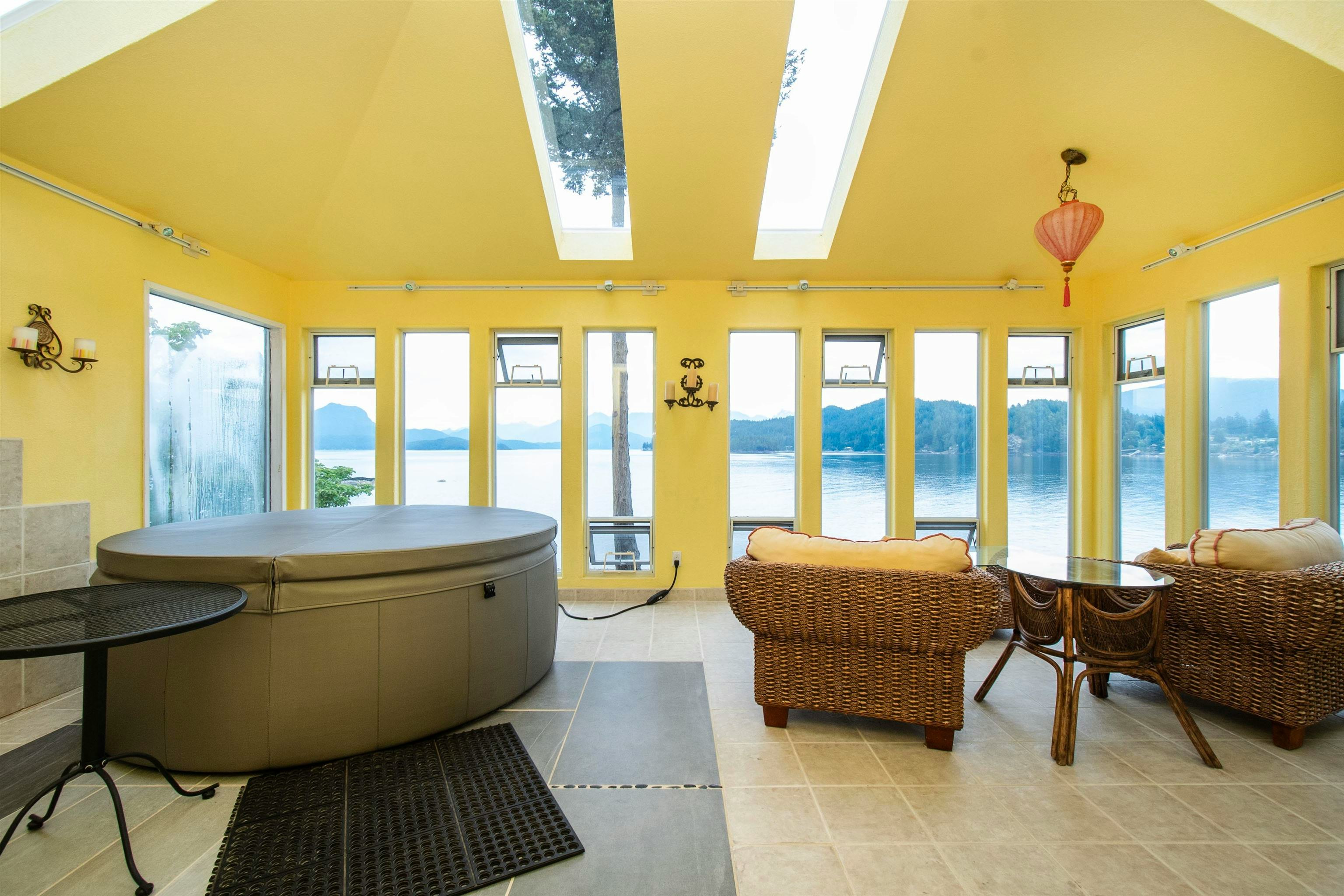354 Avalon Drive, Gibsons, BC, V0N 1V8 - 36