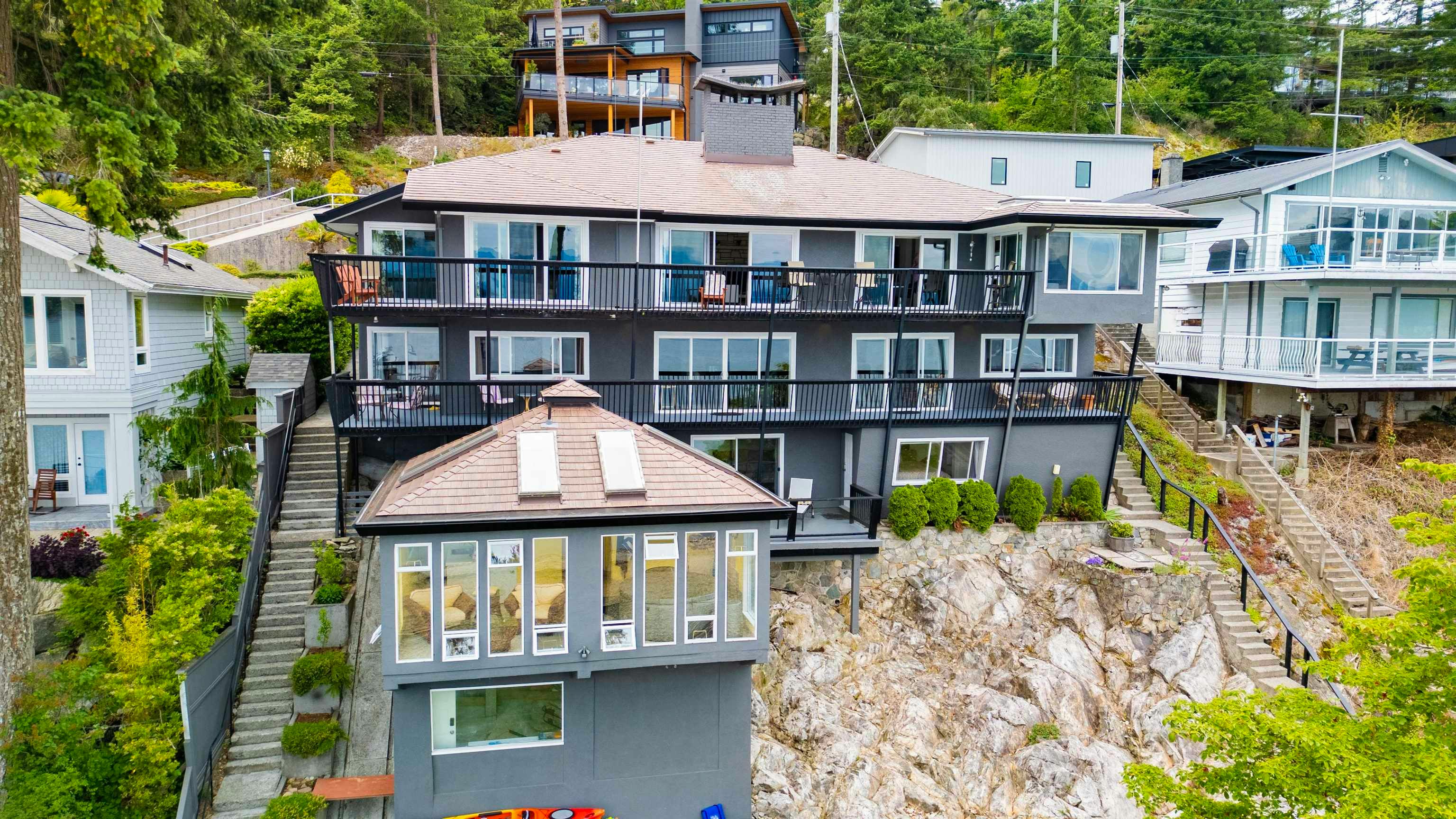 354 Avalon Drive, Gibsons, BC, V0N 1V8 - 8