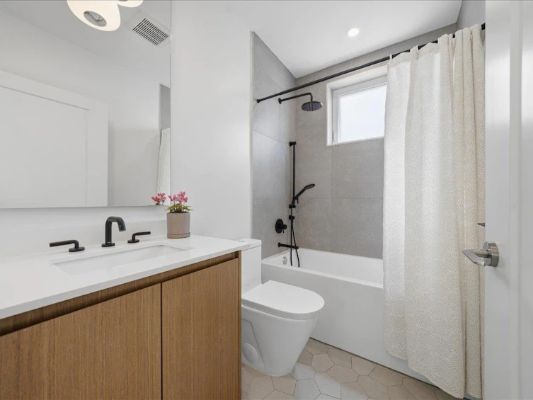 2137 E 2nd Avenue, Vancouver, BC, V5N 1E9 - 19