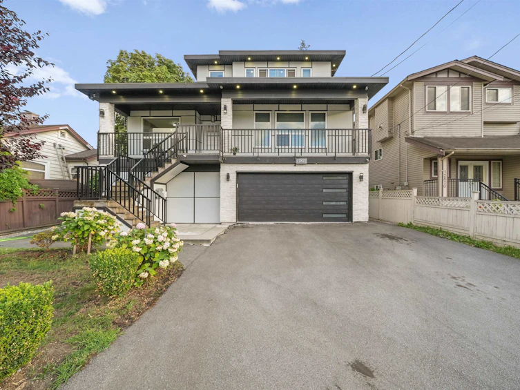 12822 114a Avenue, Surrey, BC, V3R 2M9