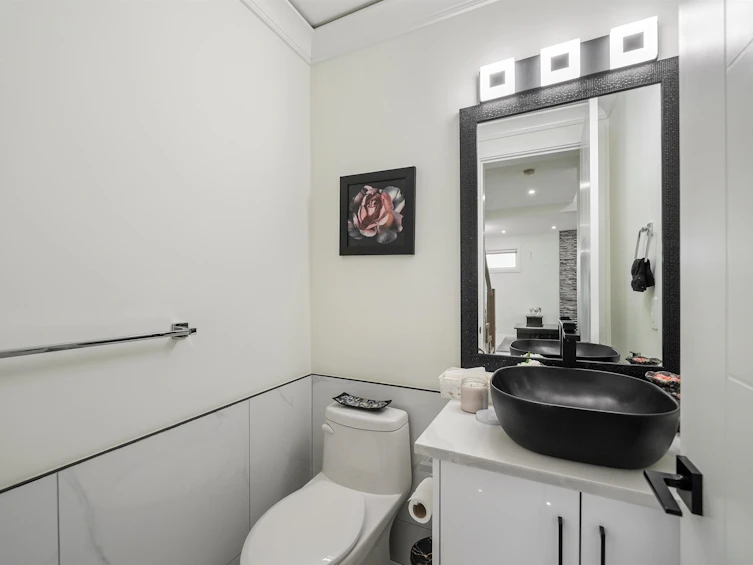 12822 114a Avenue, Surrey, BC, V3R 2M9 - 13