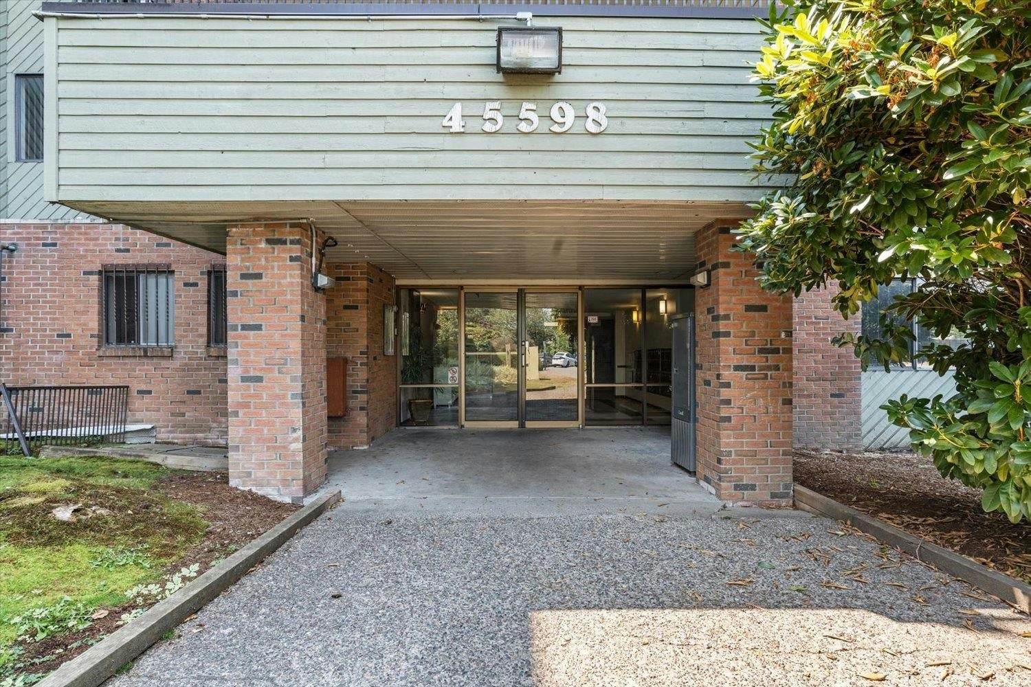 111-45598 Mcintosh Drive - 2