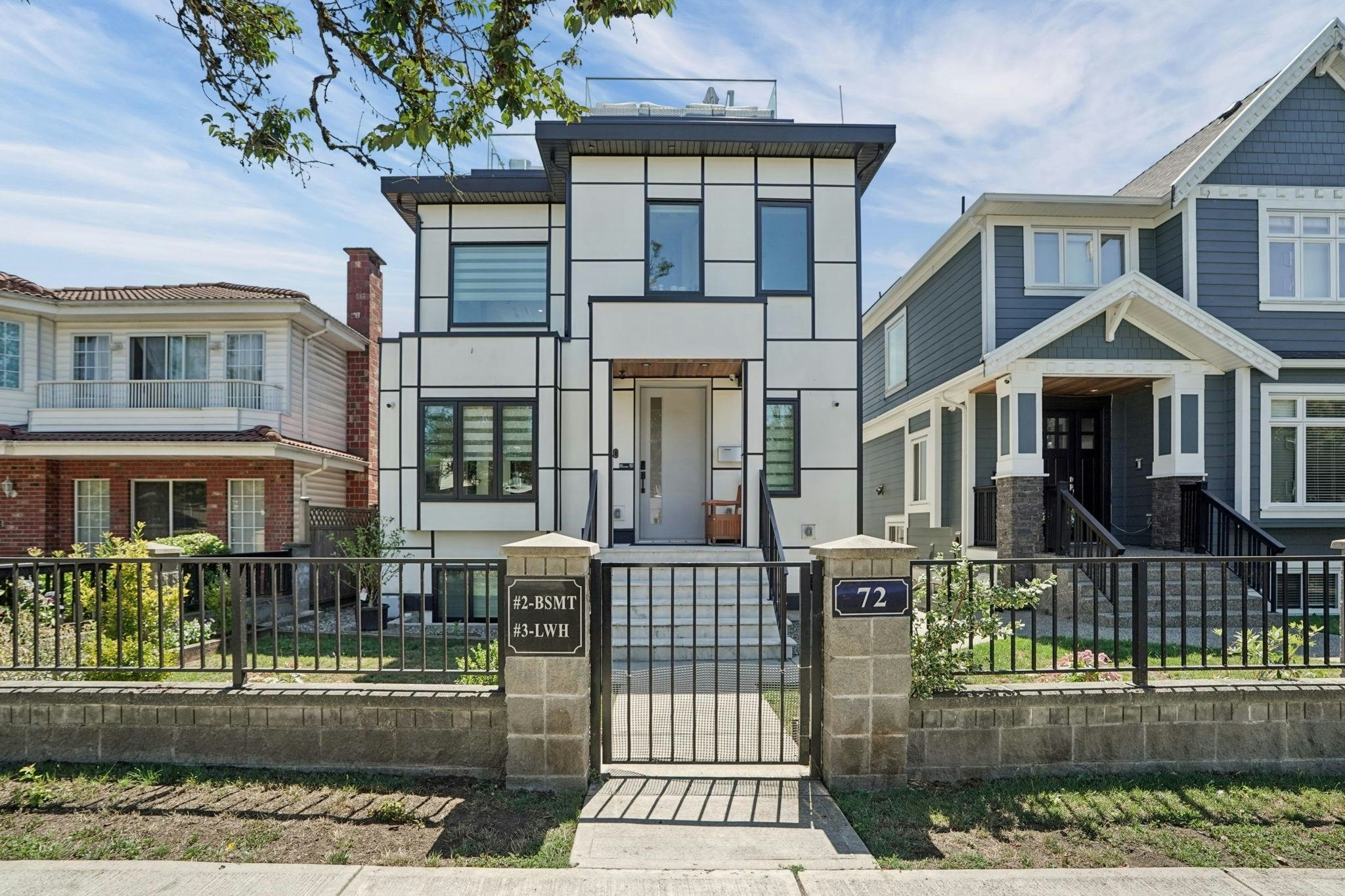 72 E 57th Avenue, Vancouver, BC, V5X 1S4