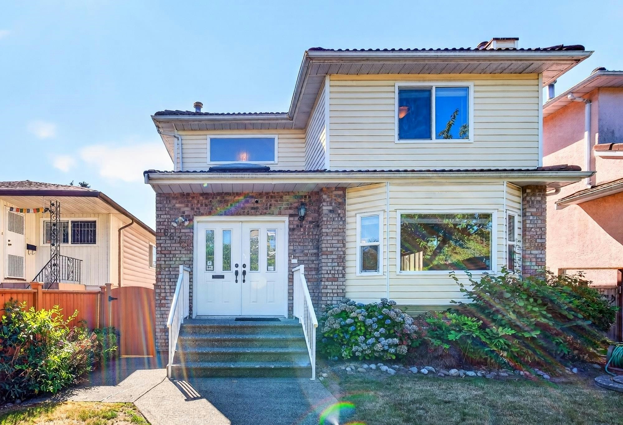 6673 Gladstone Street, Vancouver, BC, V5P 4E8