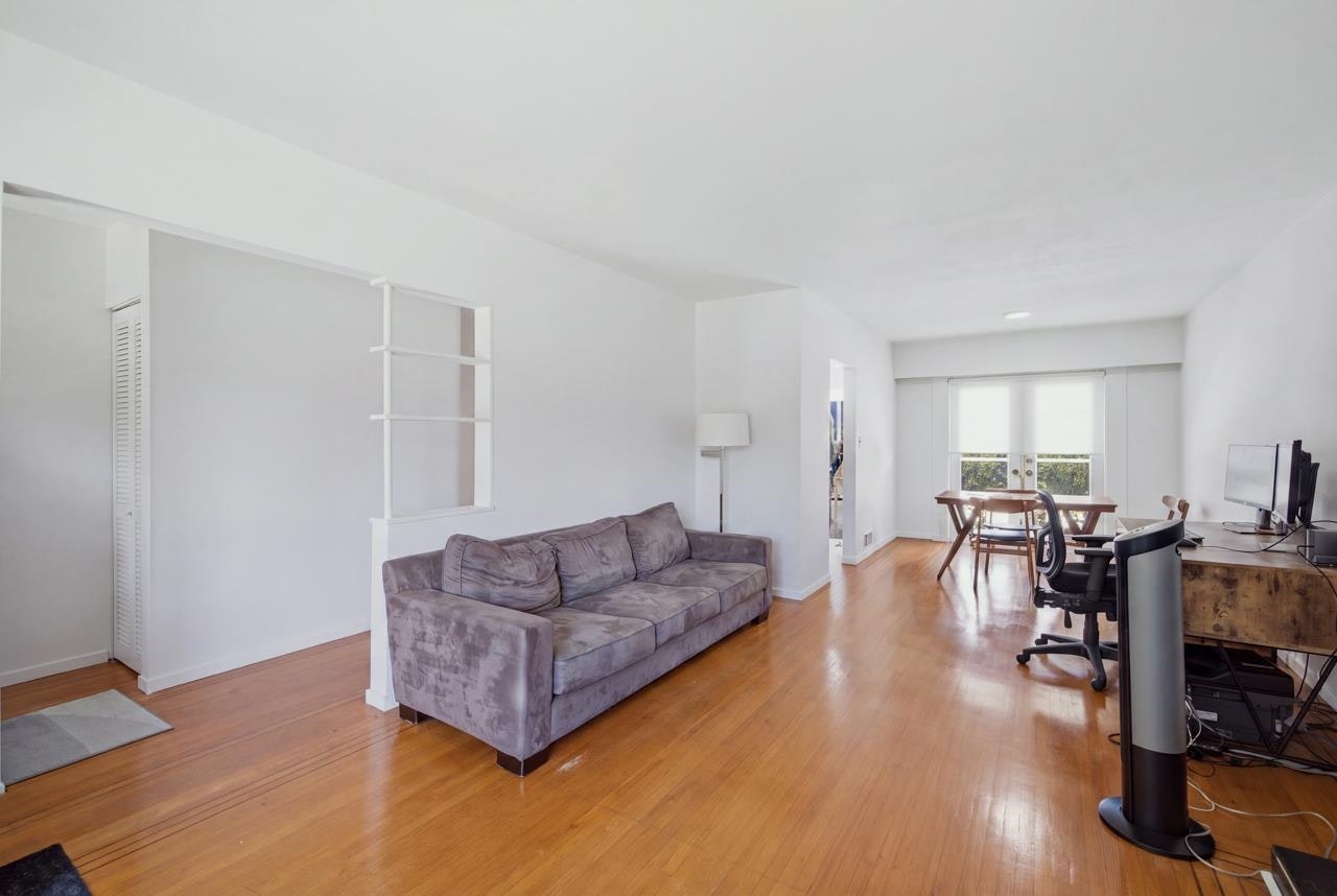 4656 Brentlawn Drive - 5