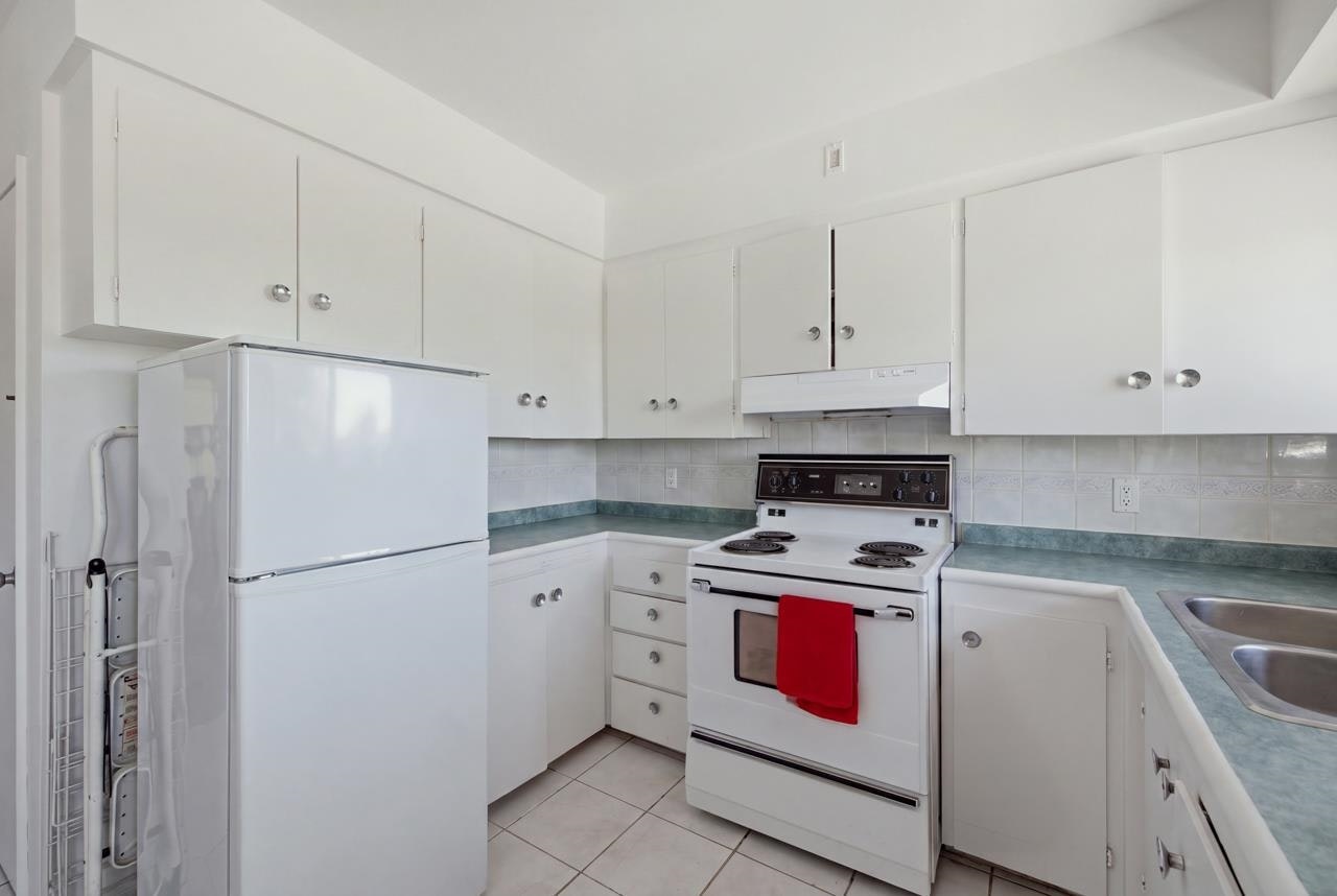 4656 Brentlawn Drive, Burnaby, BC, V5C 3V2 - 10