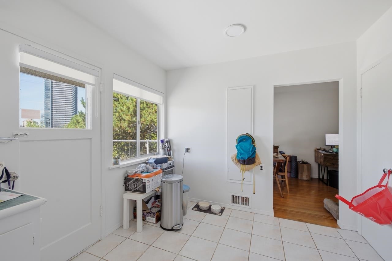 4656 Brentlawn Drive, Burnaby, BC, V5C 3V2 - 11