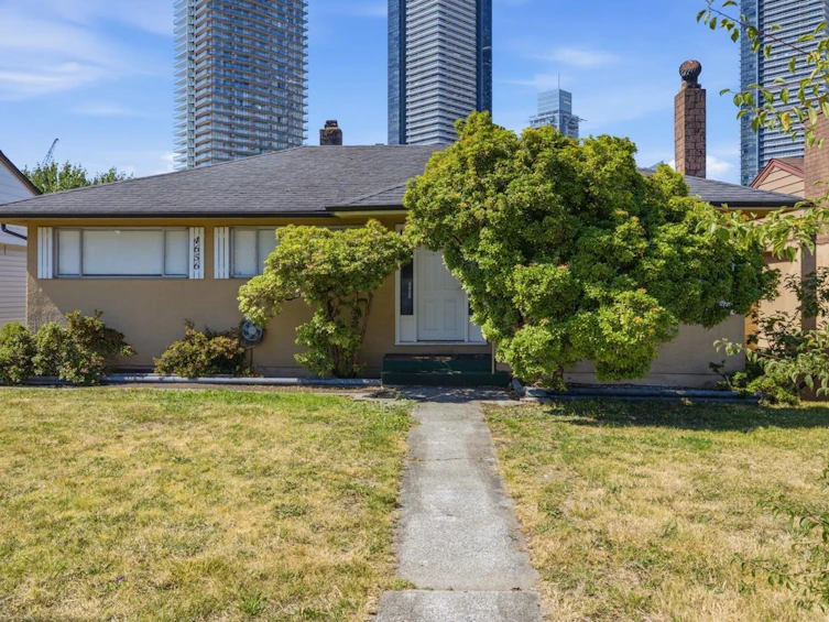 4656 Brentlawn Drive, Burnaby, BC, V5C 3V2