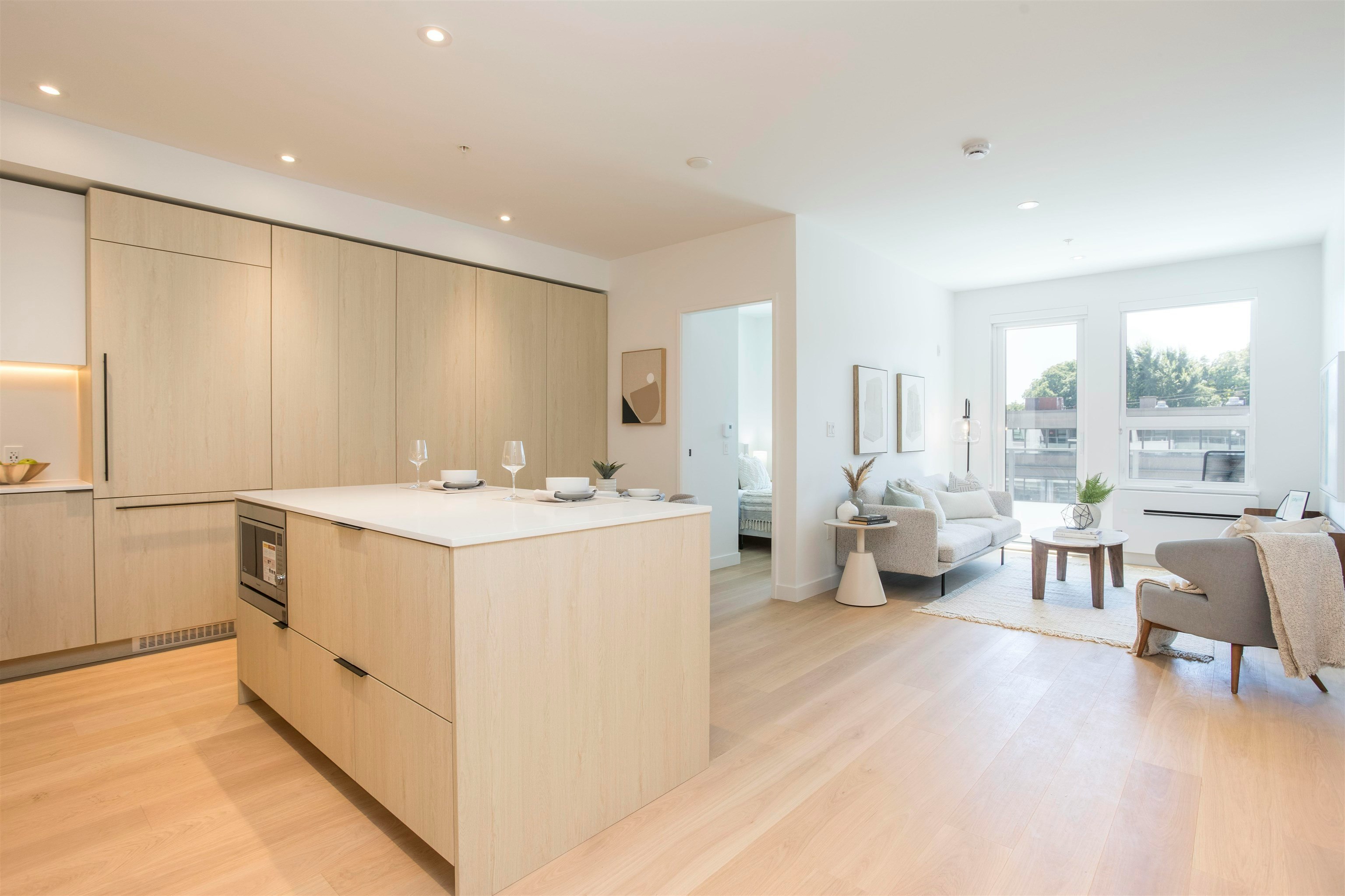 407-2471 St. George Street, Vancouver, BC, V5T 1W9