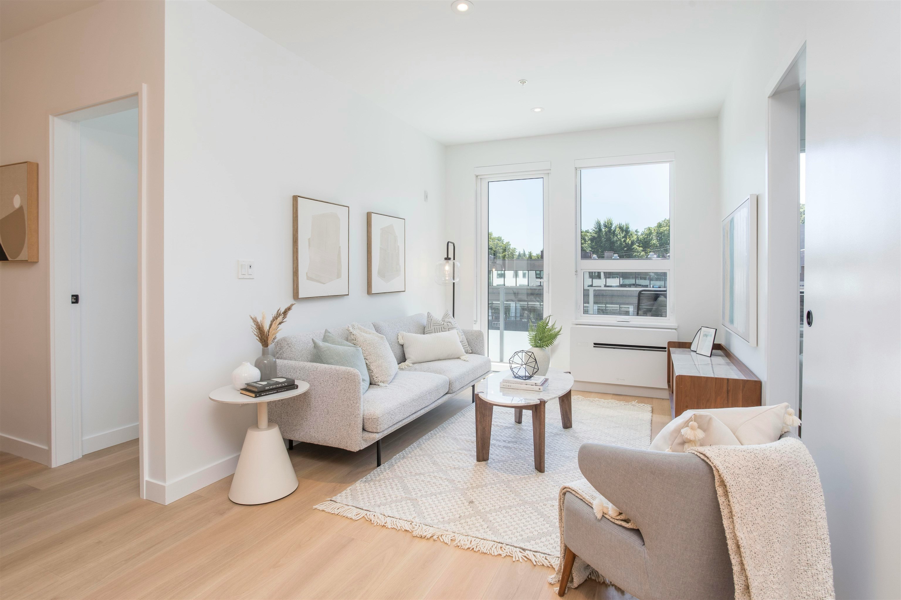 407-2471 St. George Street - 5