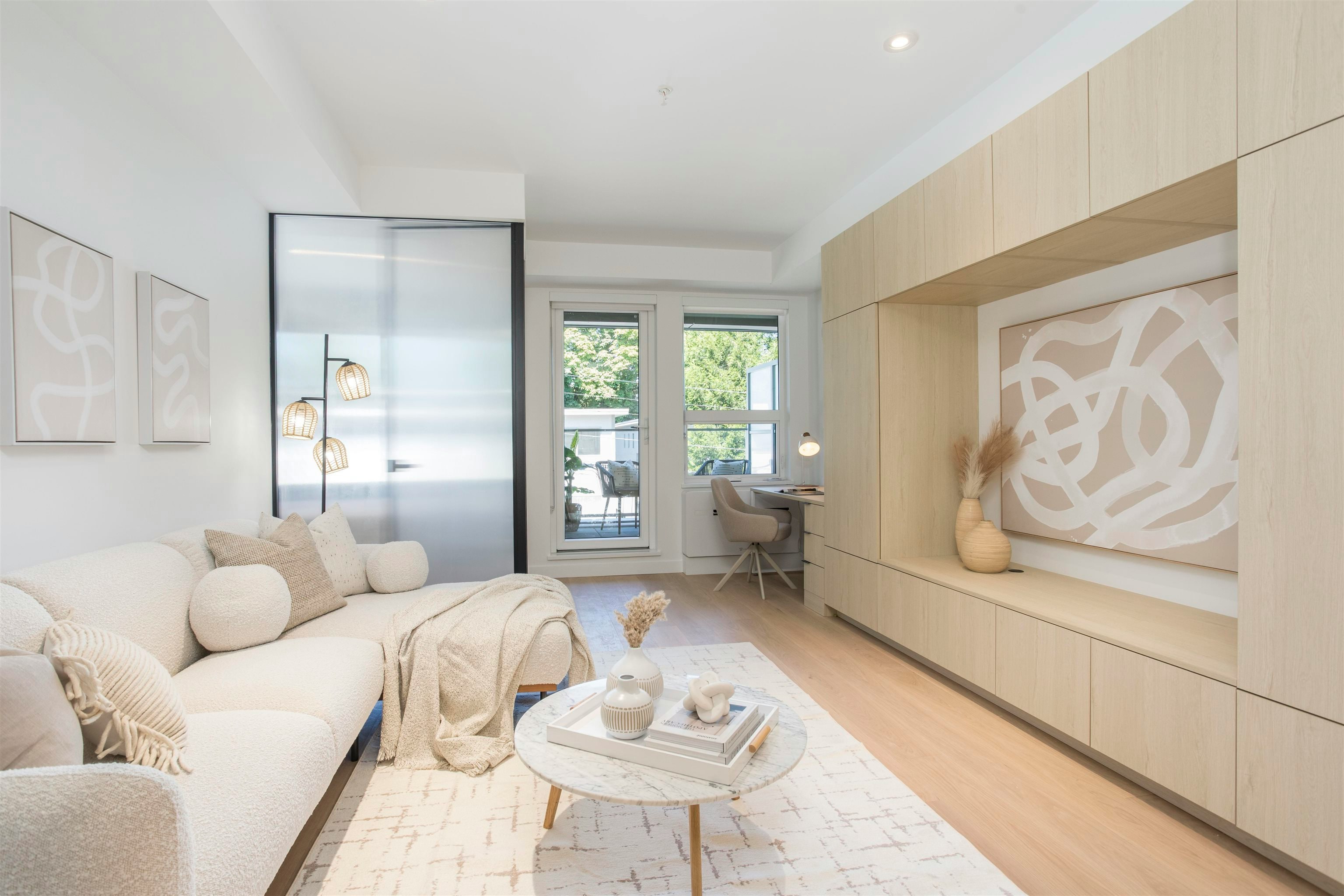 319-2471 St. George Street - 2